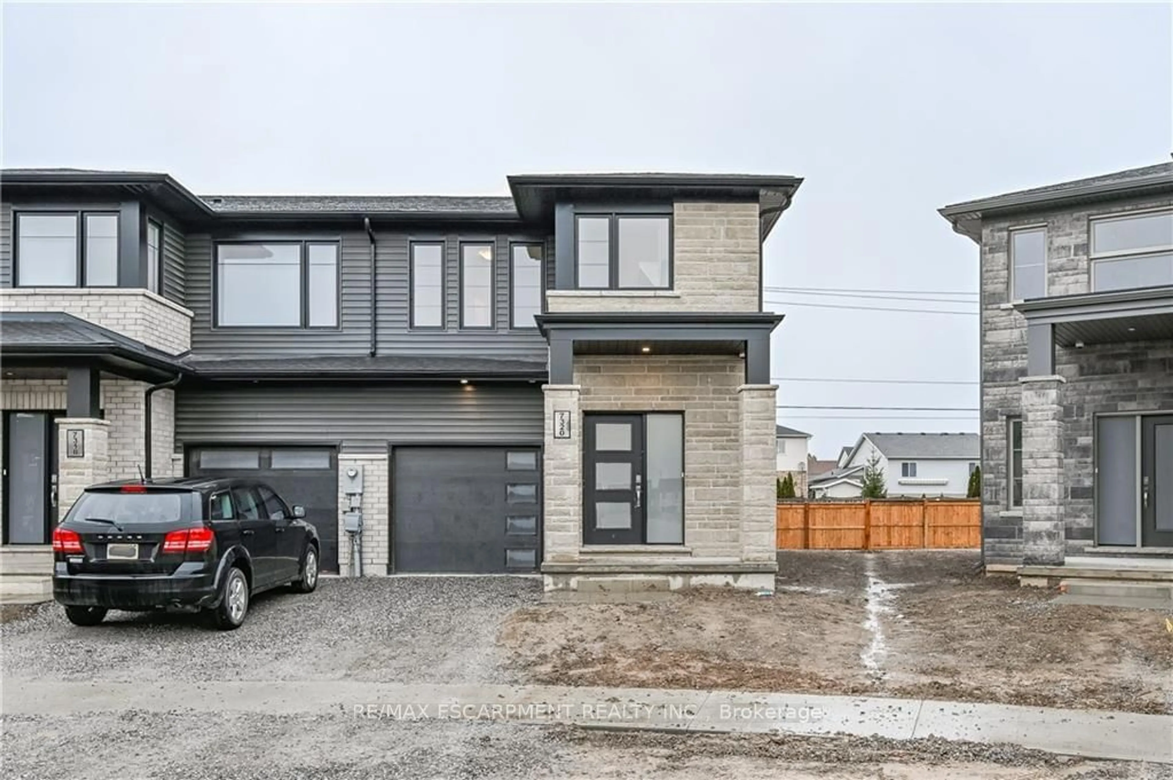A pic from exterior of the house or condo for 7320 Marvel Dr, Niagara Falls Ontario L2H 3V5