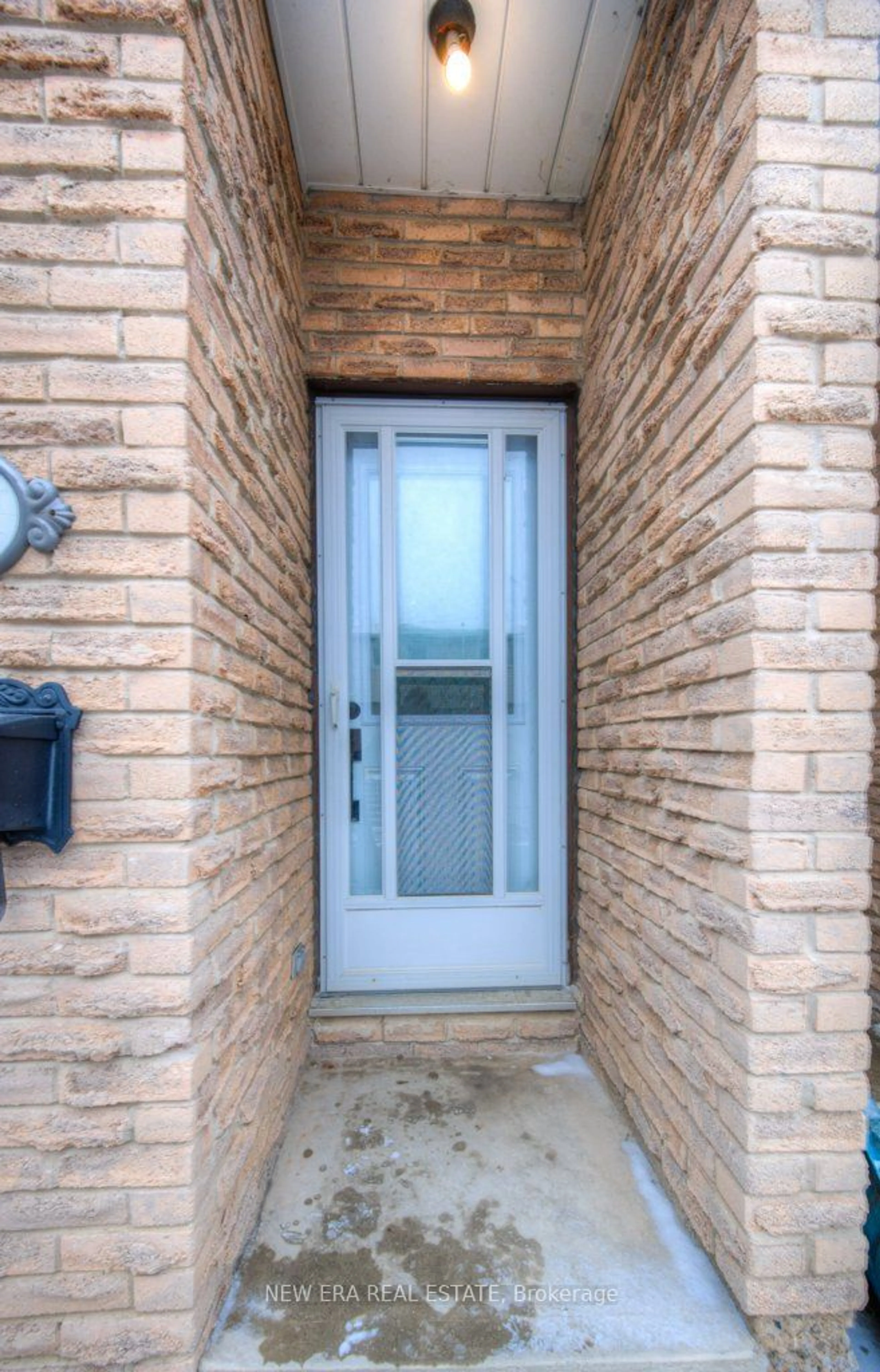 Indoor entryway for 149 St Catharine St #15, West Lincoln Ontario L0R 2A0