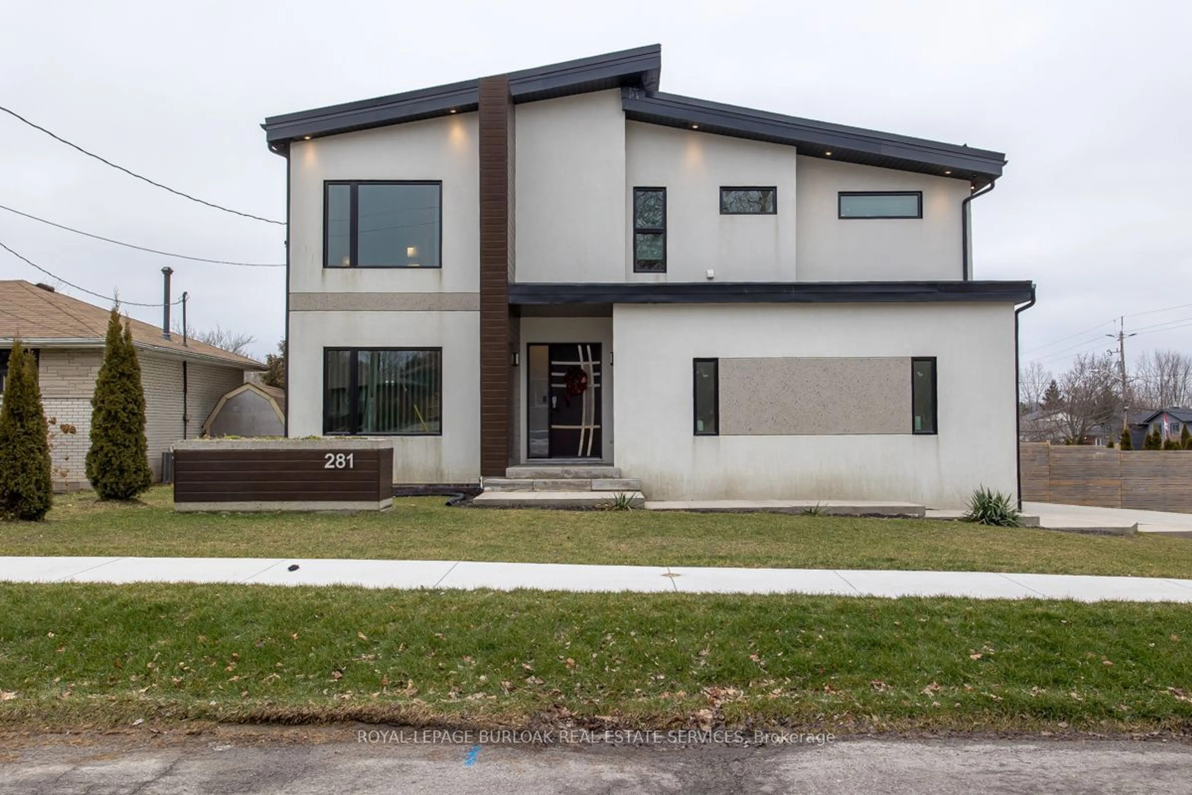 Frontside or backside of a home for 281 Orkney St, Haldimand Ontario N3W 1A9