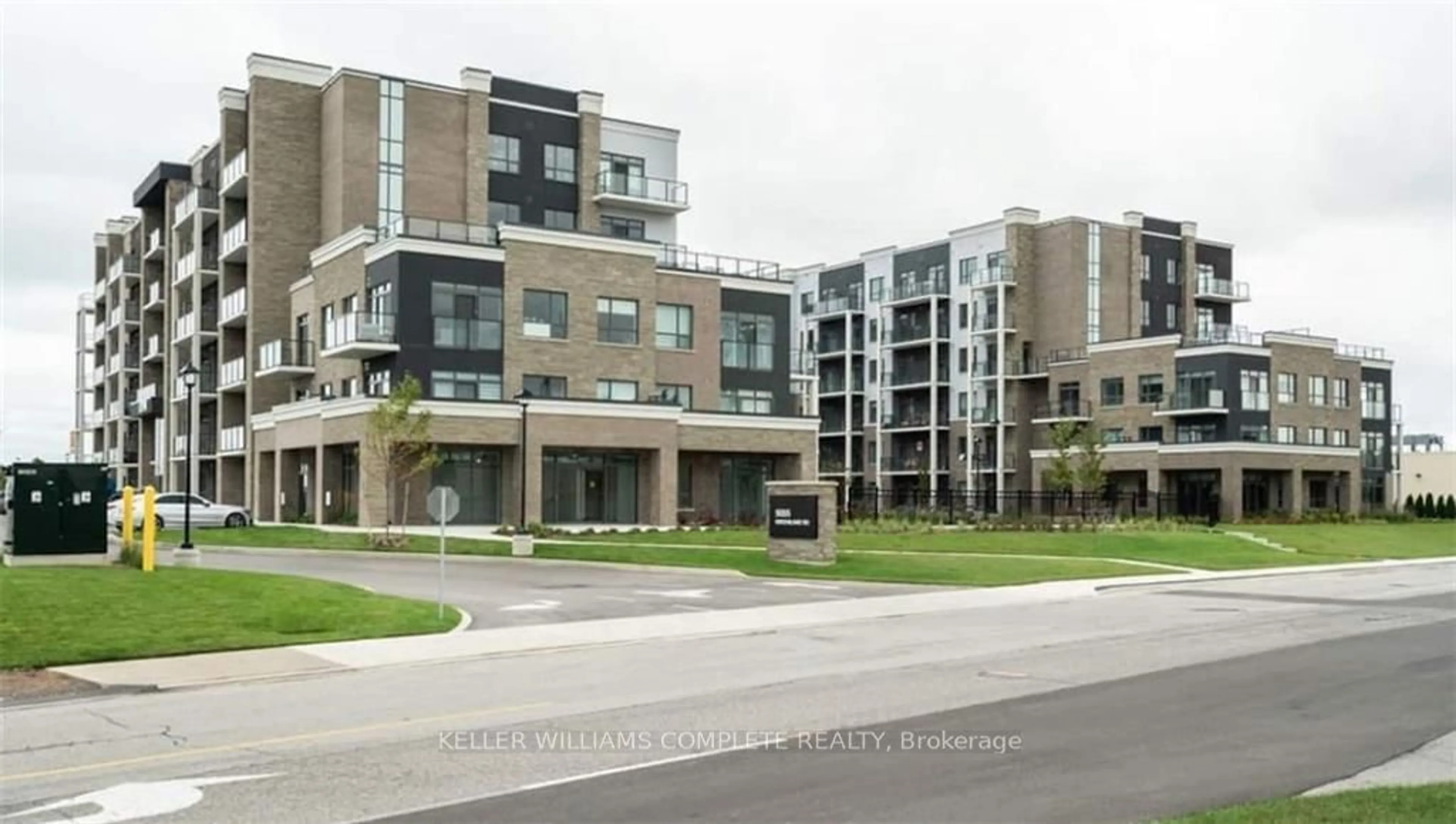 A pic from exterior of the house or condo for 5055 Greenlane Rd #229, Lincoln Ontario L0R 1B3