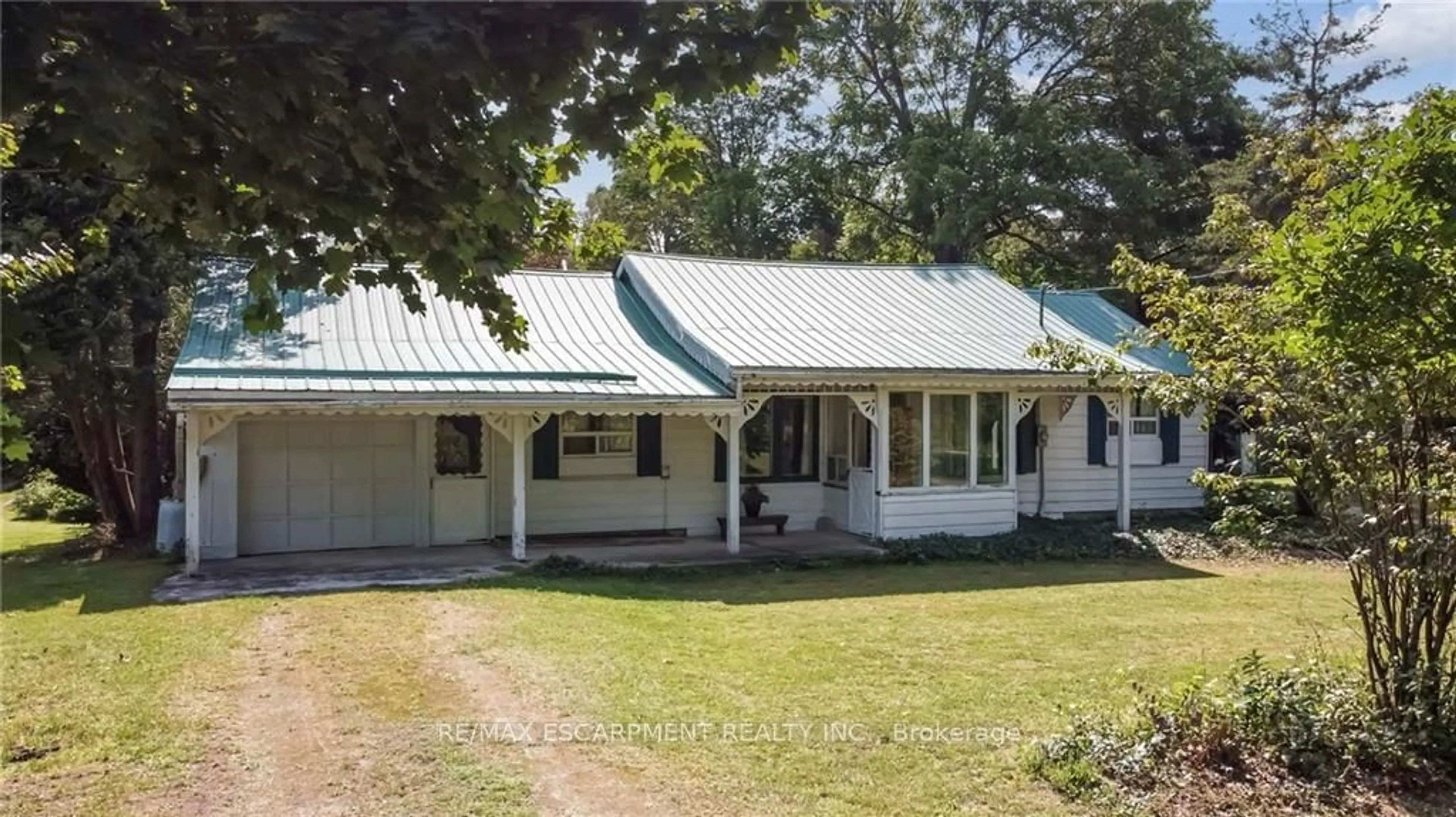 Cottage for 530 10th Concession Rd, Hamilton Ontario L0R 1H3