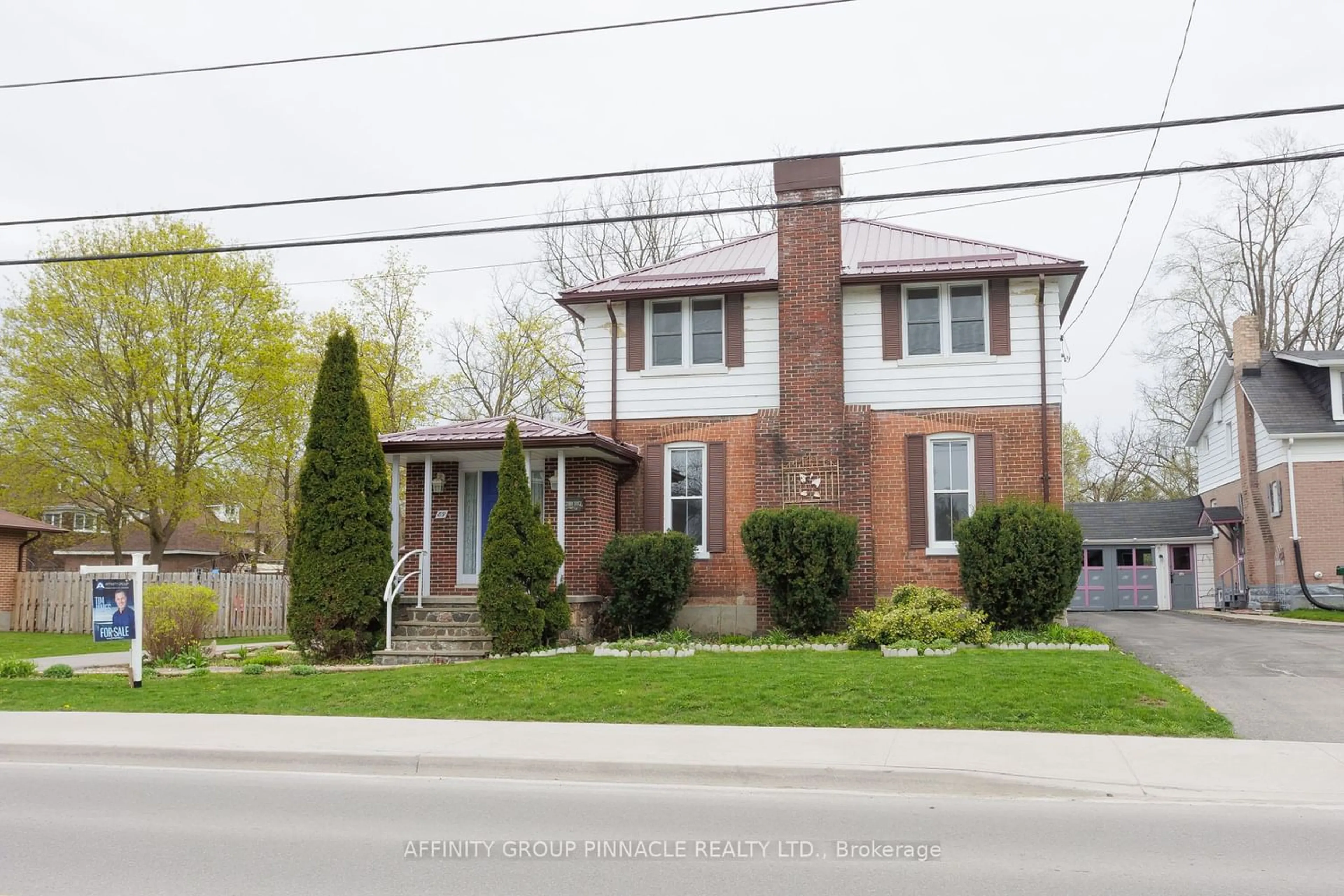 Frontside or backside of a home for 89 Colborne St, Kawartha Lakes Ontario K9V 3T4