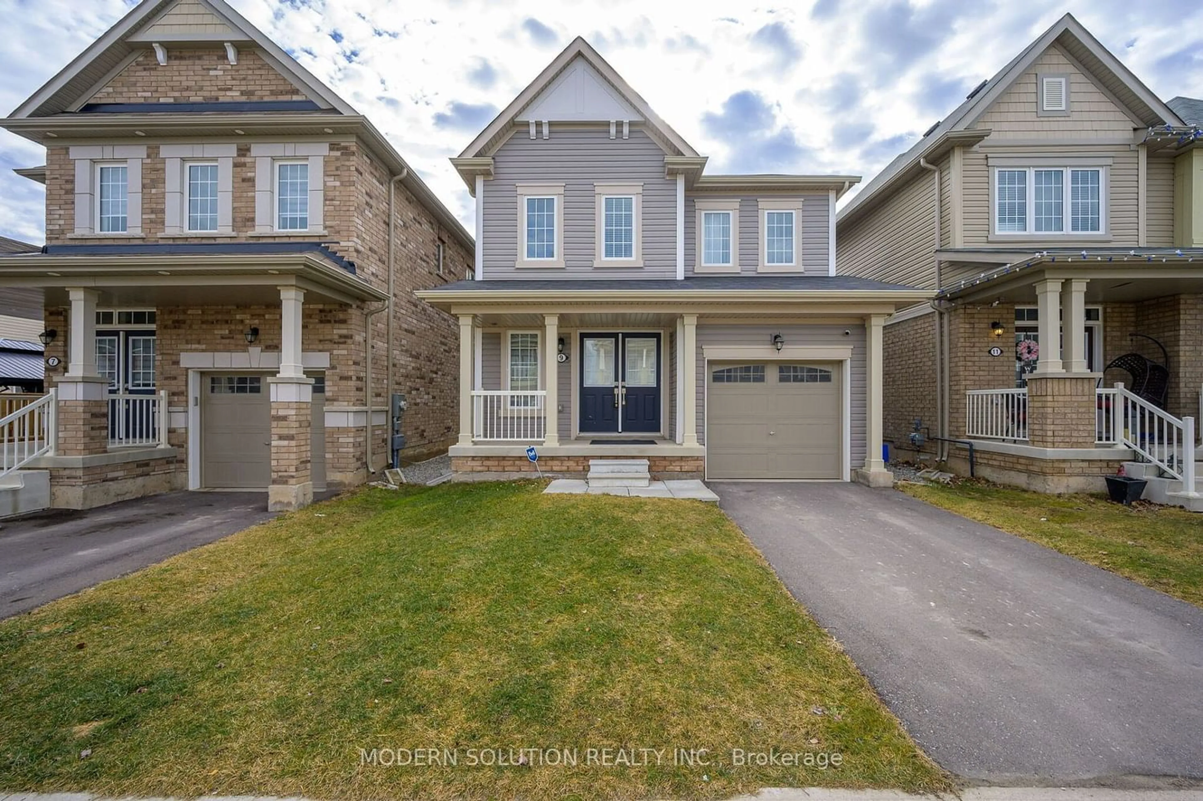 Frontside or backside of a home for 9 Esther Cres, Thorold Ontario L3B 0E3