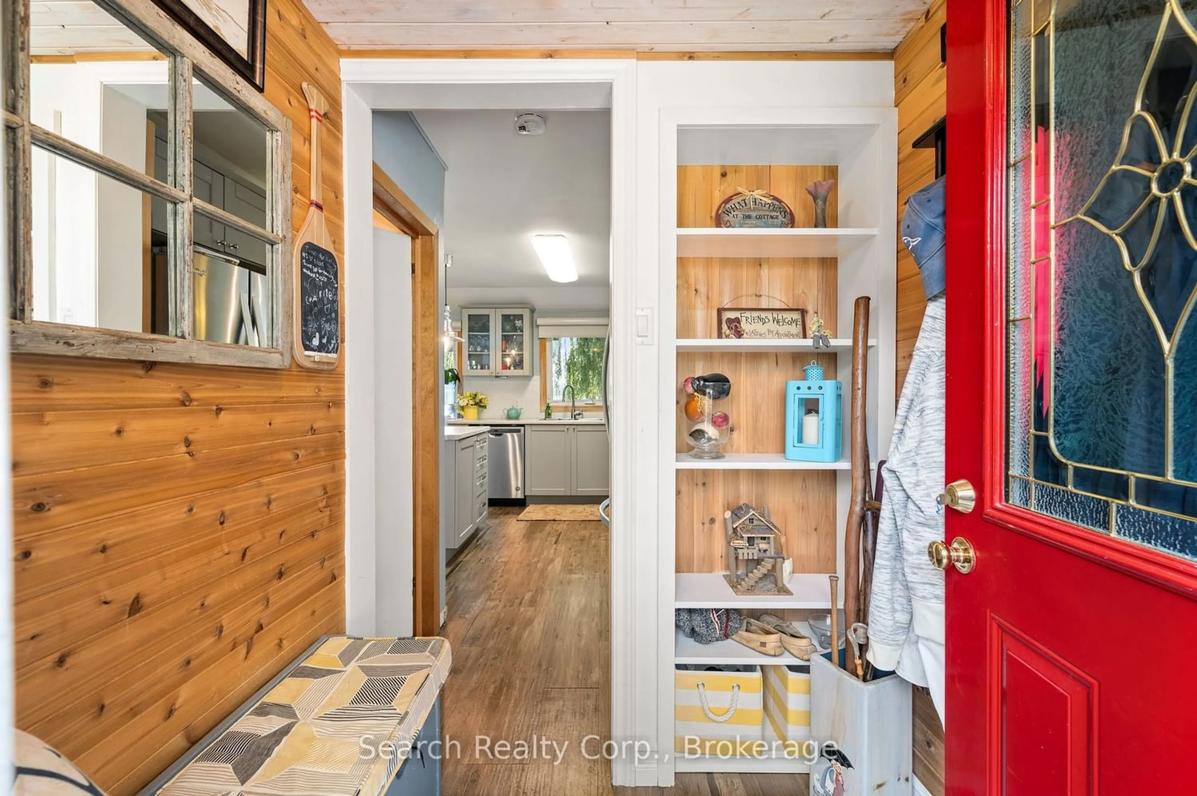 Indoor entryway for 123 Driftwood Shores Rd, Kawartha Lakes Ontario K0M 2B0