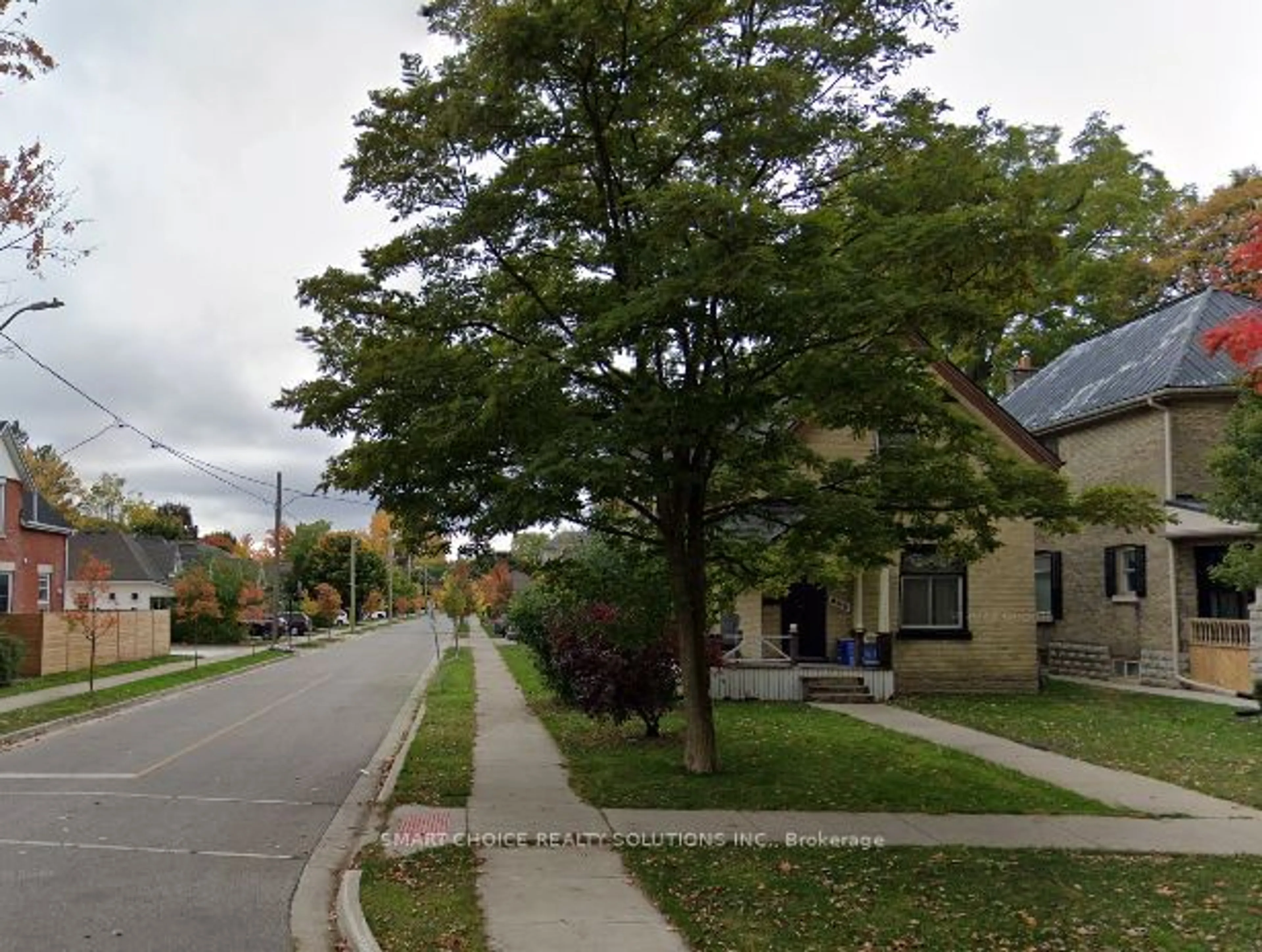 A view of a street for 865 William St, London Ontario N5Y 2S5
