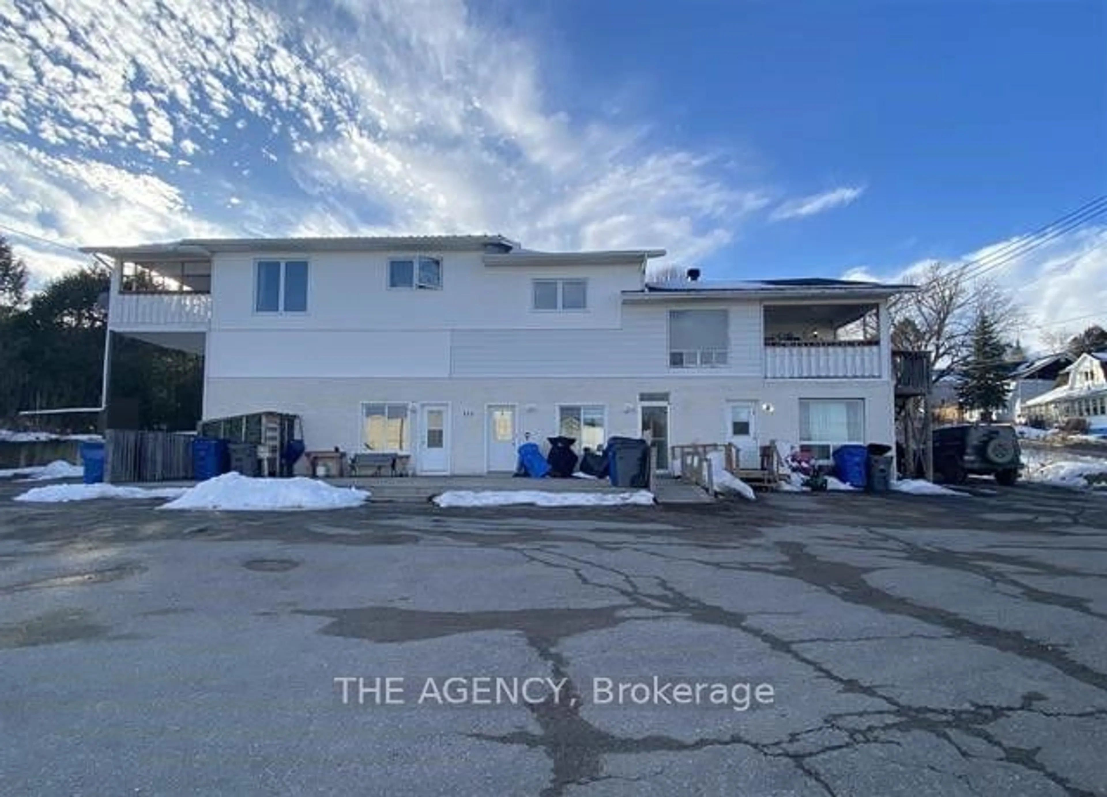 A pic from exterior of the house or condo for 554 Lakeshore Rd, Temiskaming Shores Ontario P0J 1P0