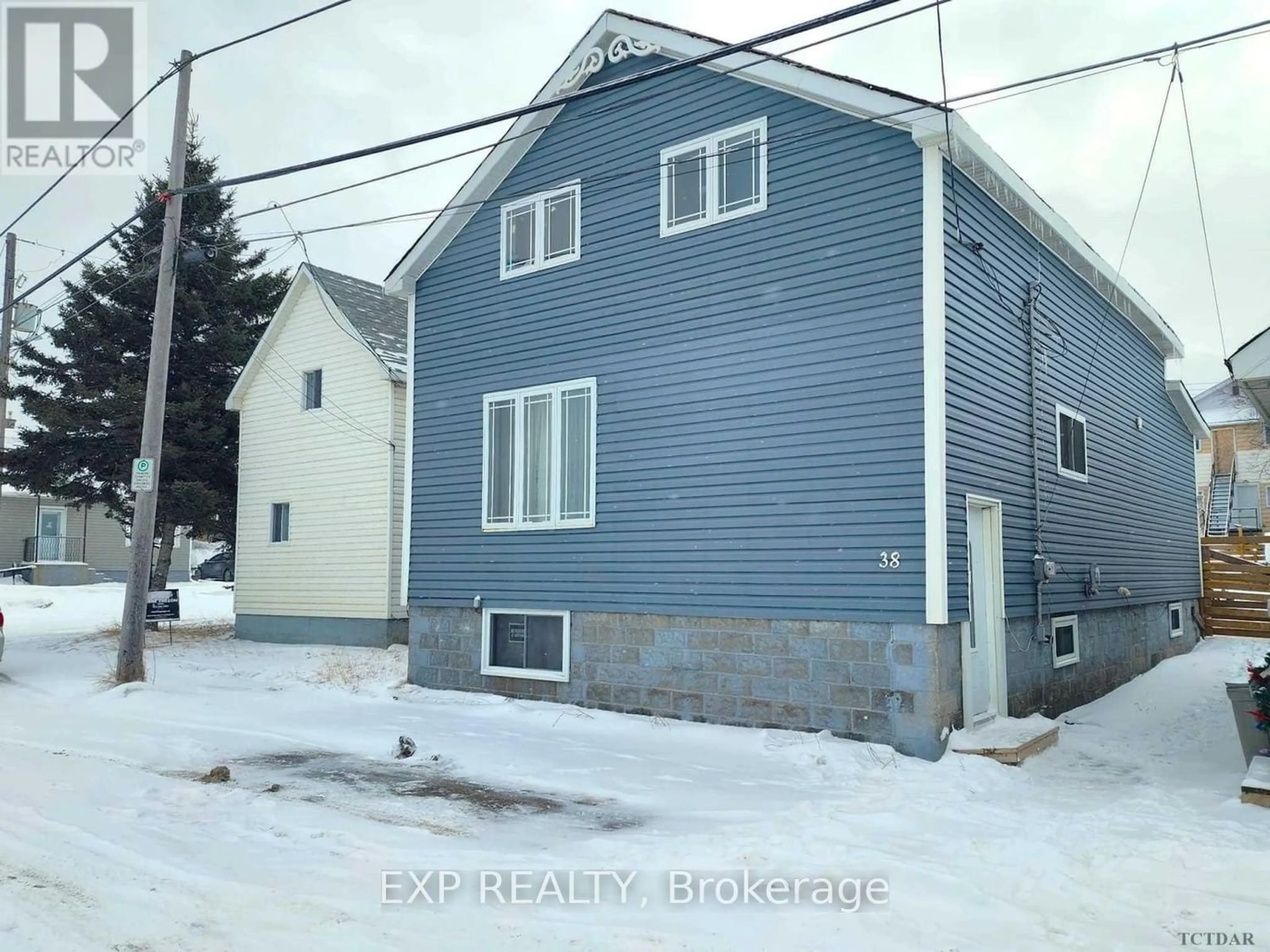 Frontside or backside of a home for 38 Lionscrest Lane, Timmins Ontario P0N 1G0