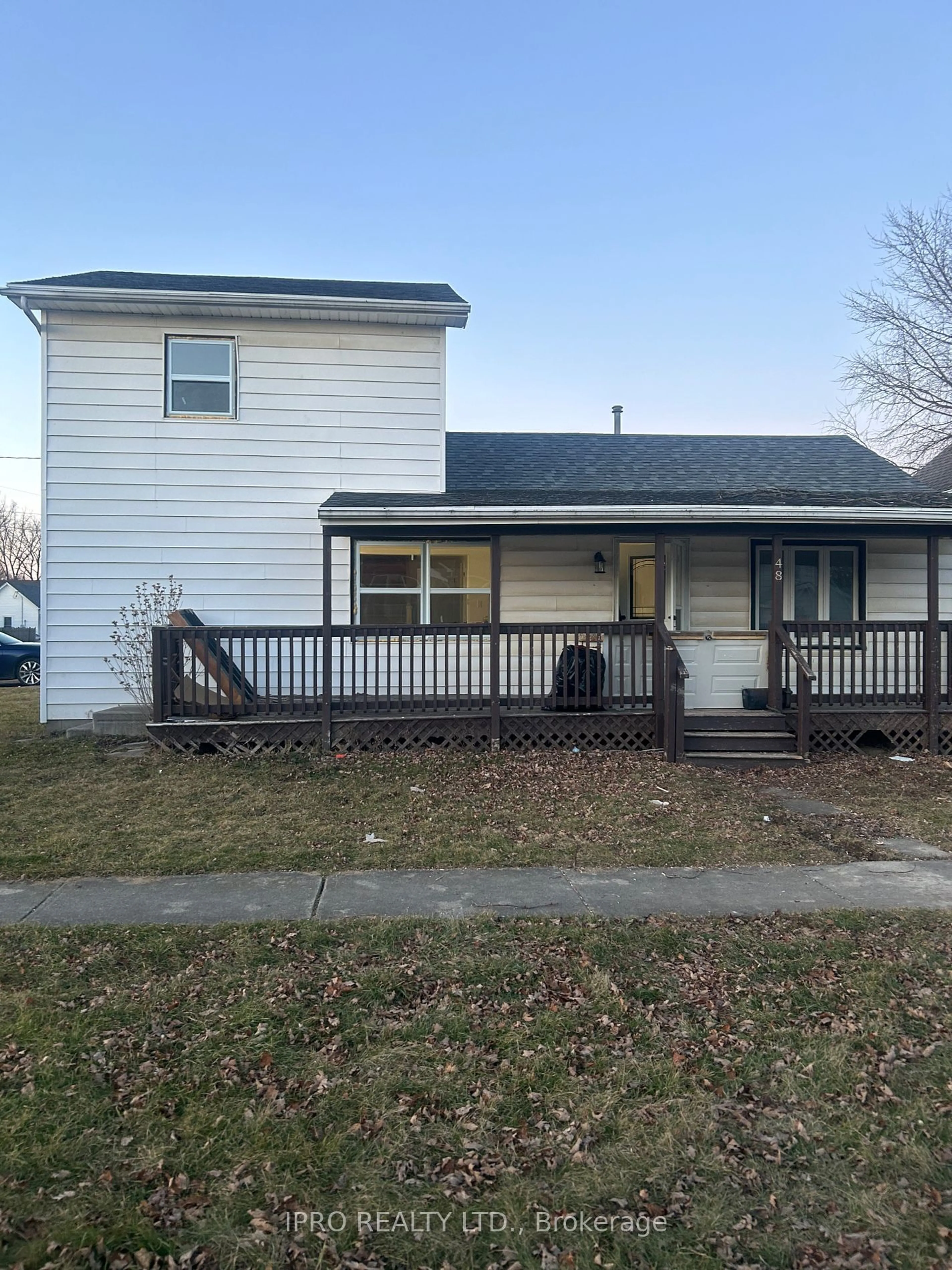 Frontside or backside of a home for 48 King St, Chatham-Kent Ontario N8A 1H1