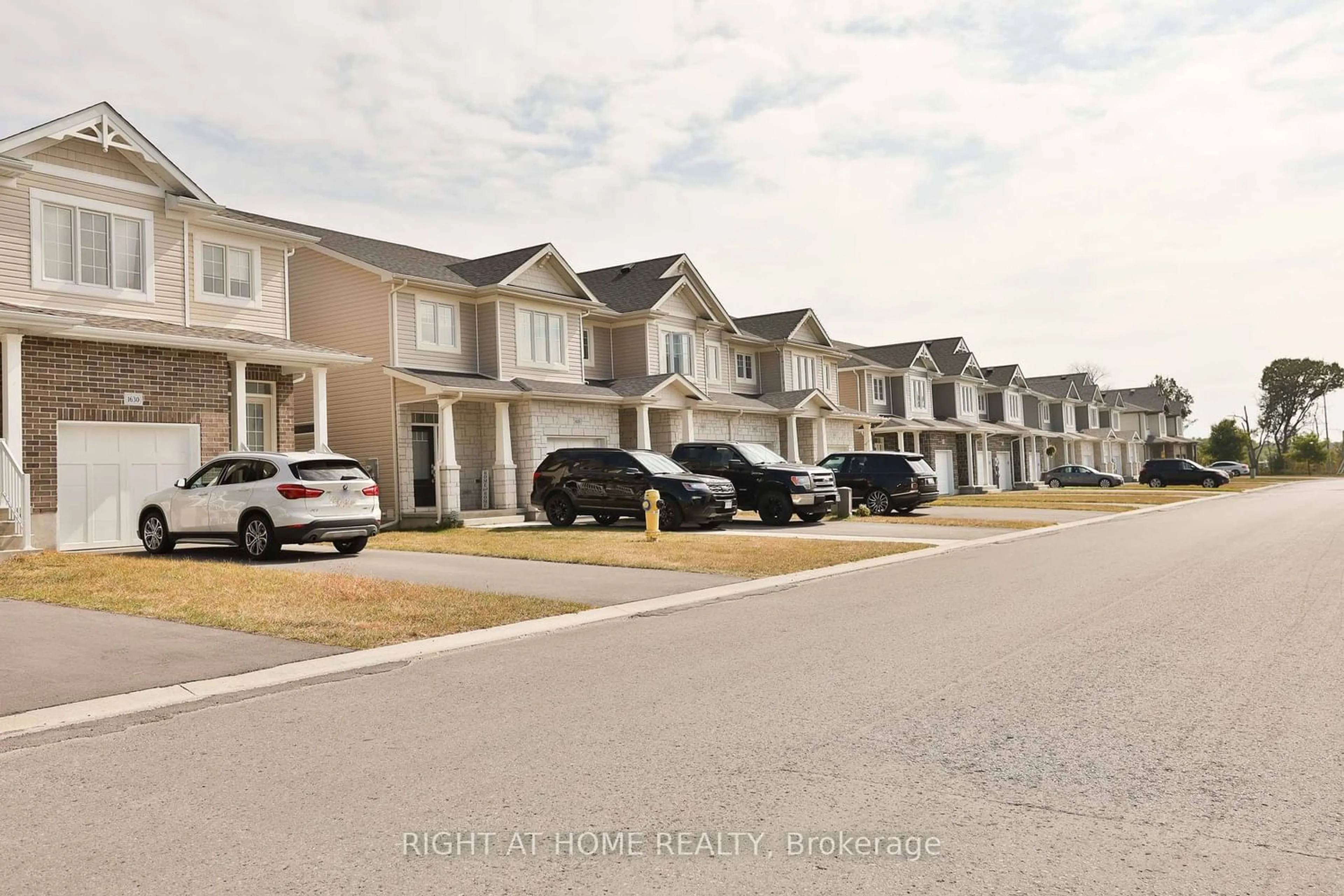A pic from exterior of the house or condo for 1634 Tenley Dr, Kingston Ontario K7P 0S3