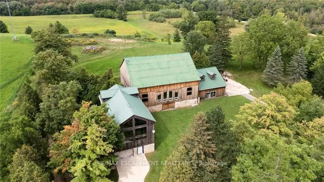 Additional property image - 1399 Safari Rd