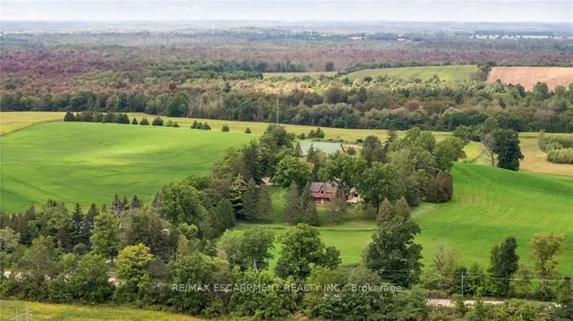 Additional property image - 1399 Safari Rd