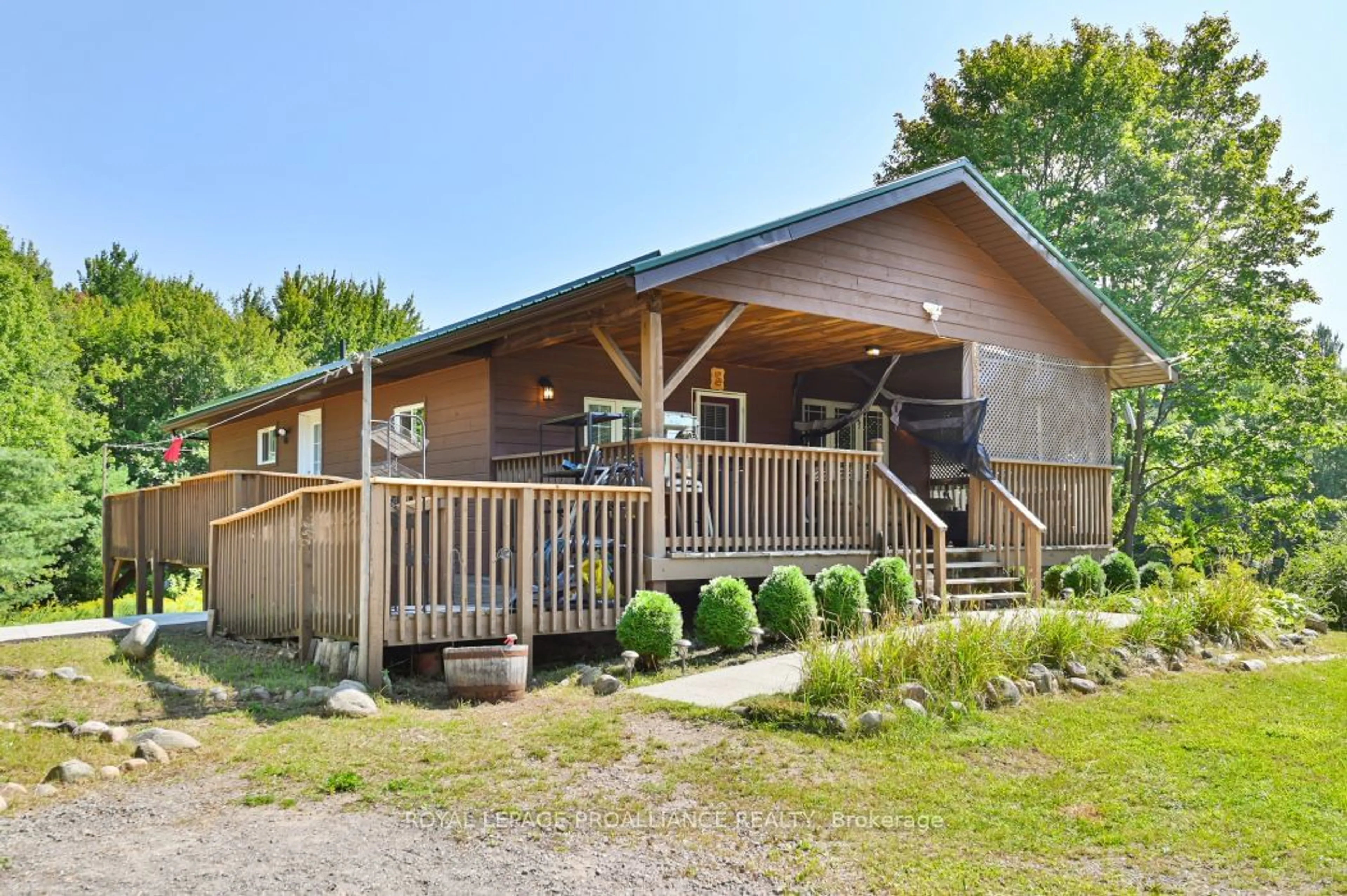 Cottage for 11447 Highway 41, Addington Highlands Ontario K0H 1Z0