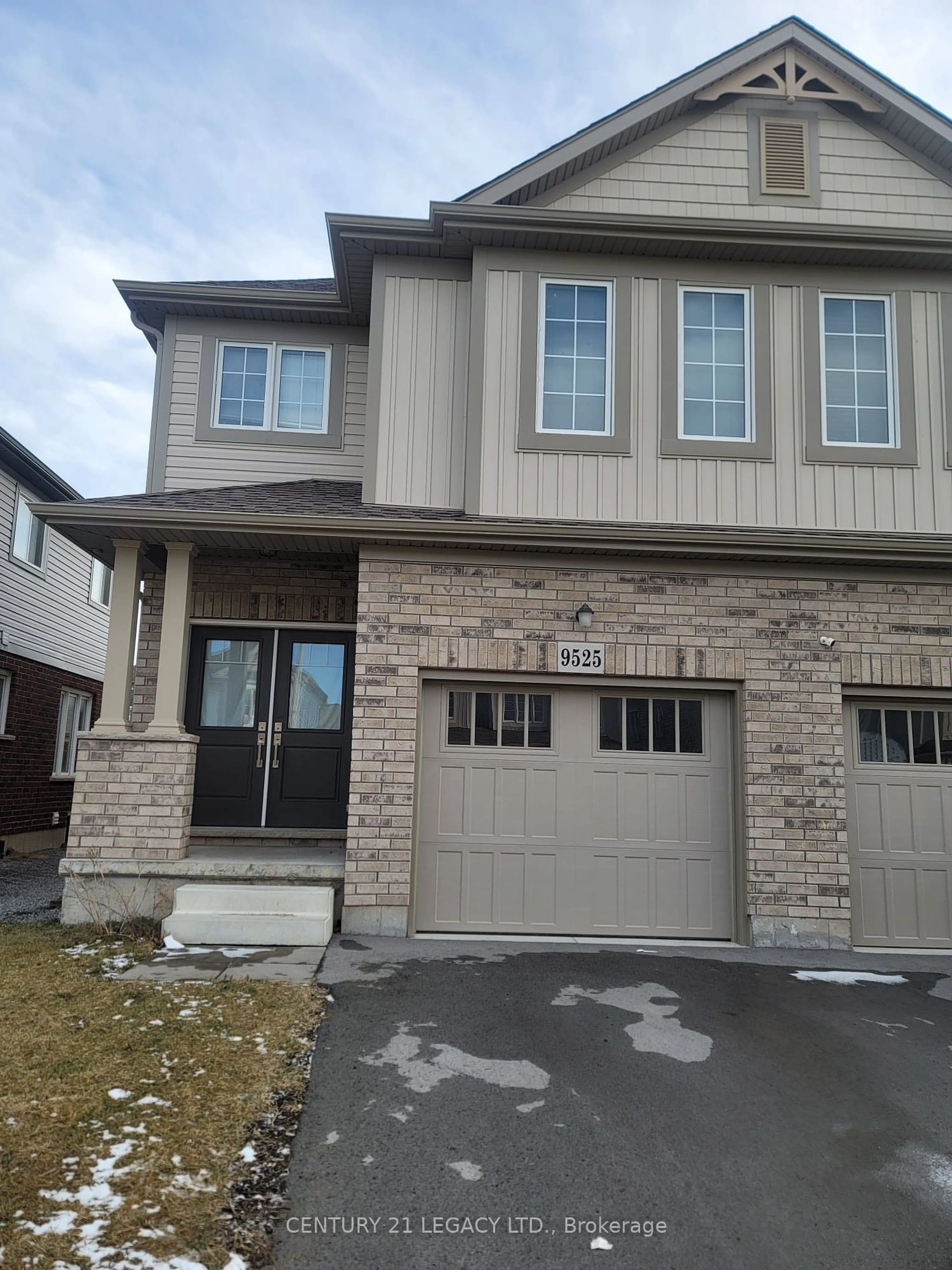 A pic from exterior of the house or condo for 9525 Tallgrass Ave, Niagara Falls Ontario L2G 0Y2