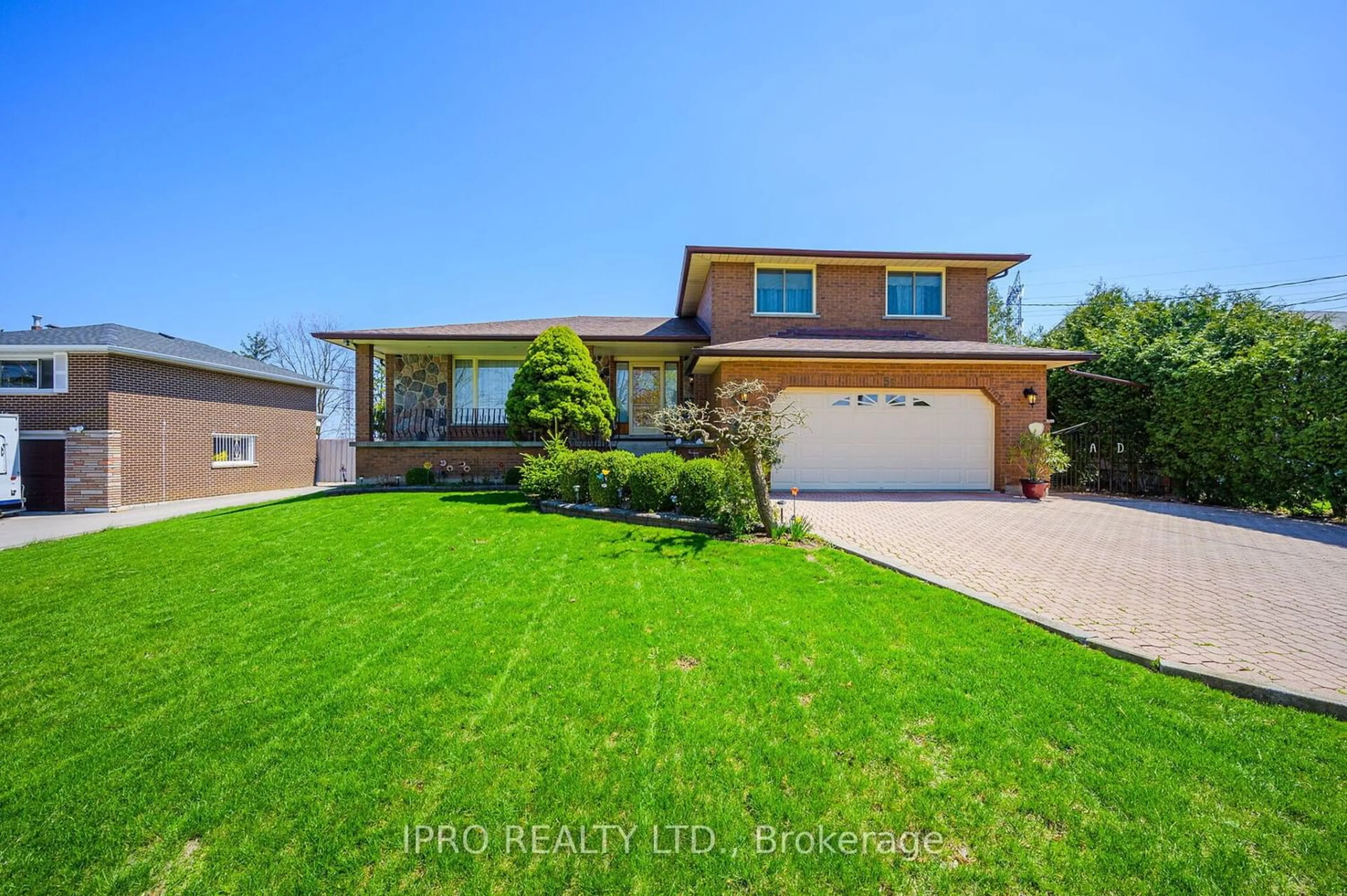 Frontside or backside of a home for 53 Glover Rd, Hamilton Ontario L8W 3S8
