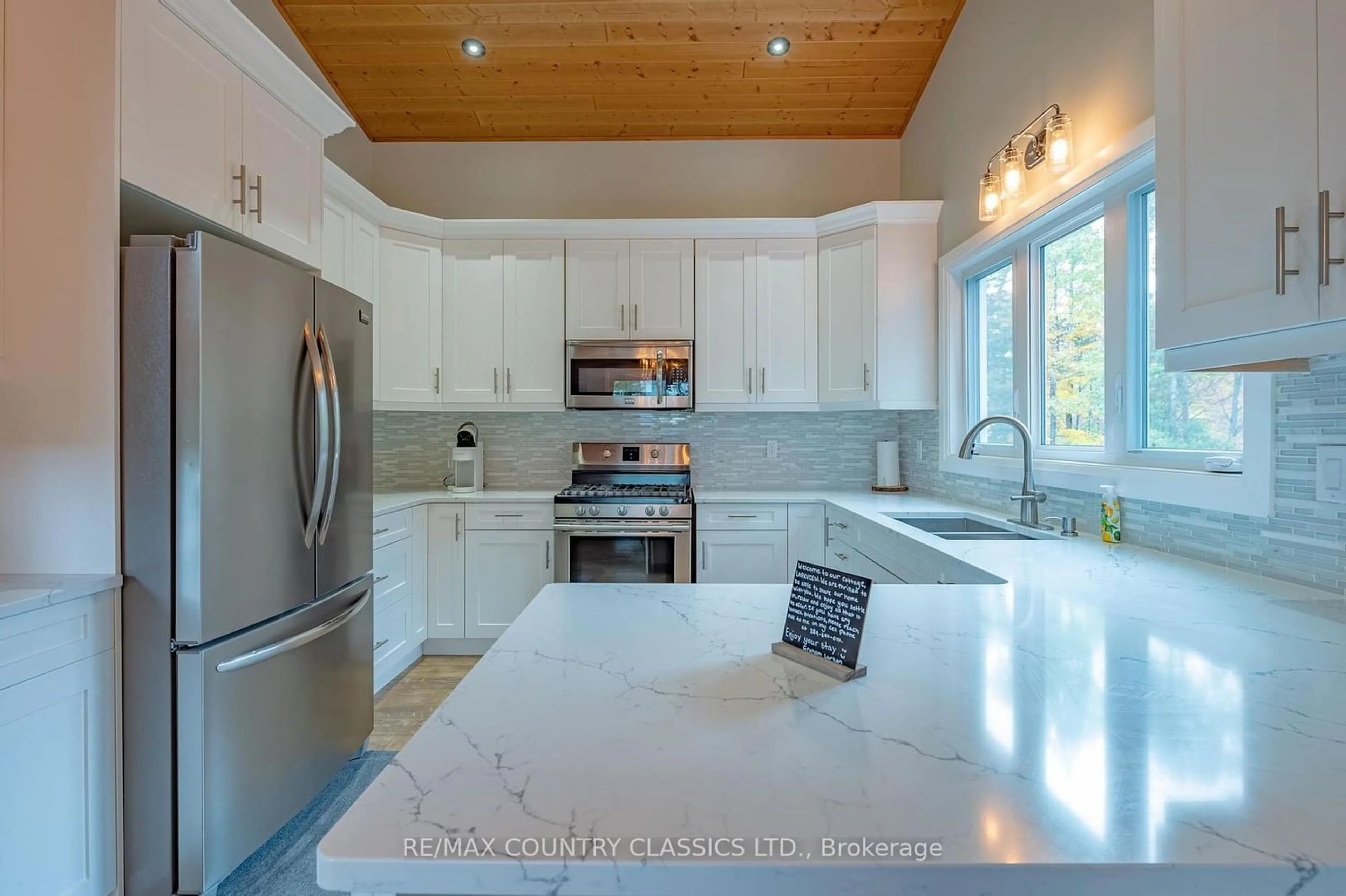 Open concept kitchen for 414 Lake Of Islands Rd, Marmora and Lake Ontario K0L 1W0