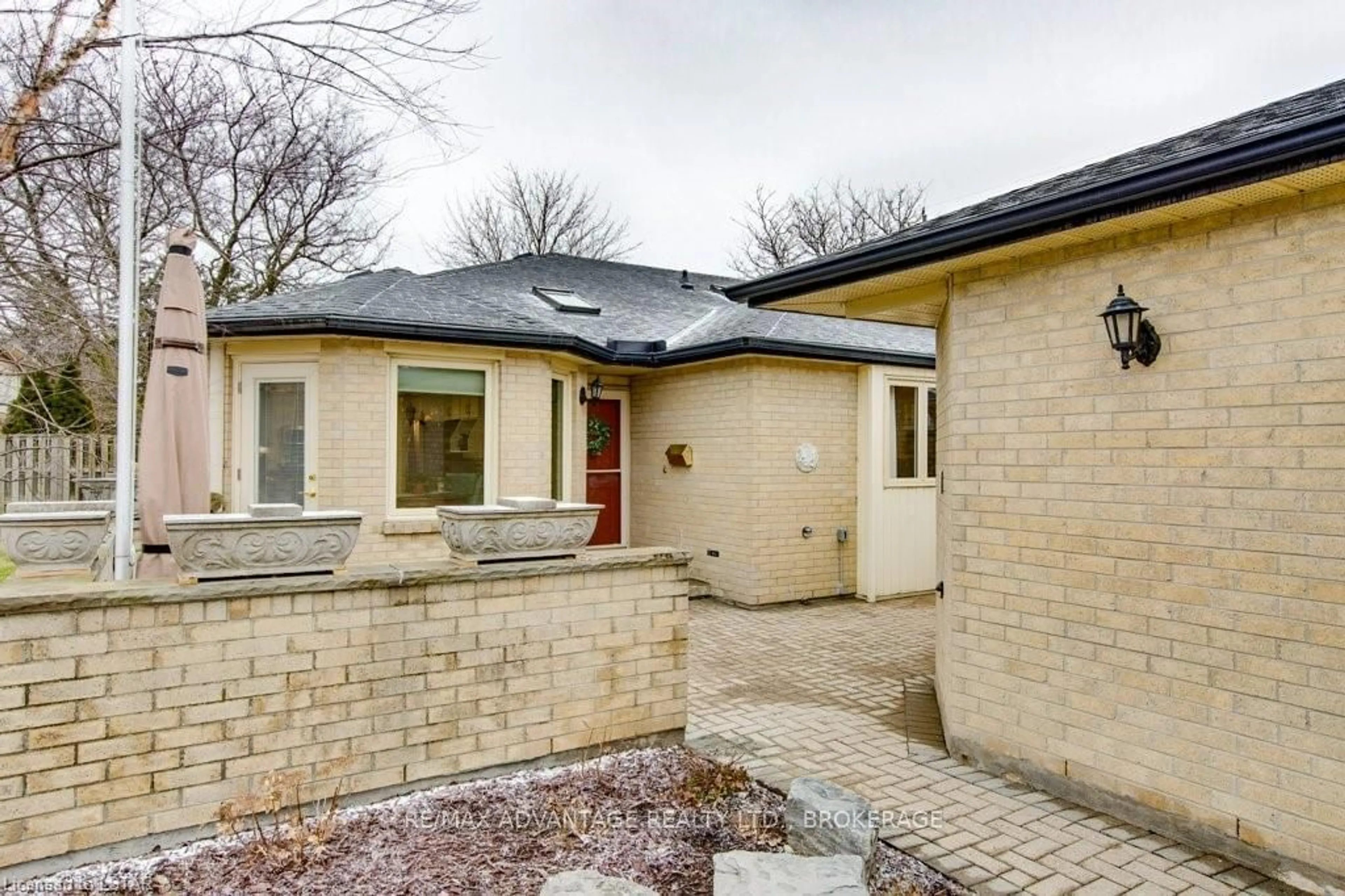 Home with brick exterior material for 211 Pine Valley Dr #29, London Ontario N6J 4W5
