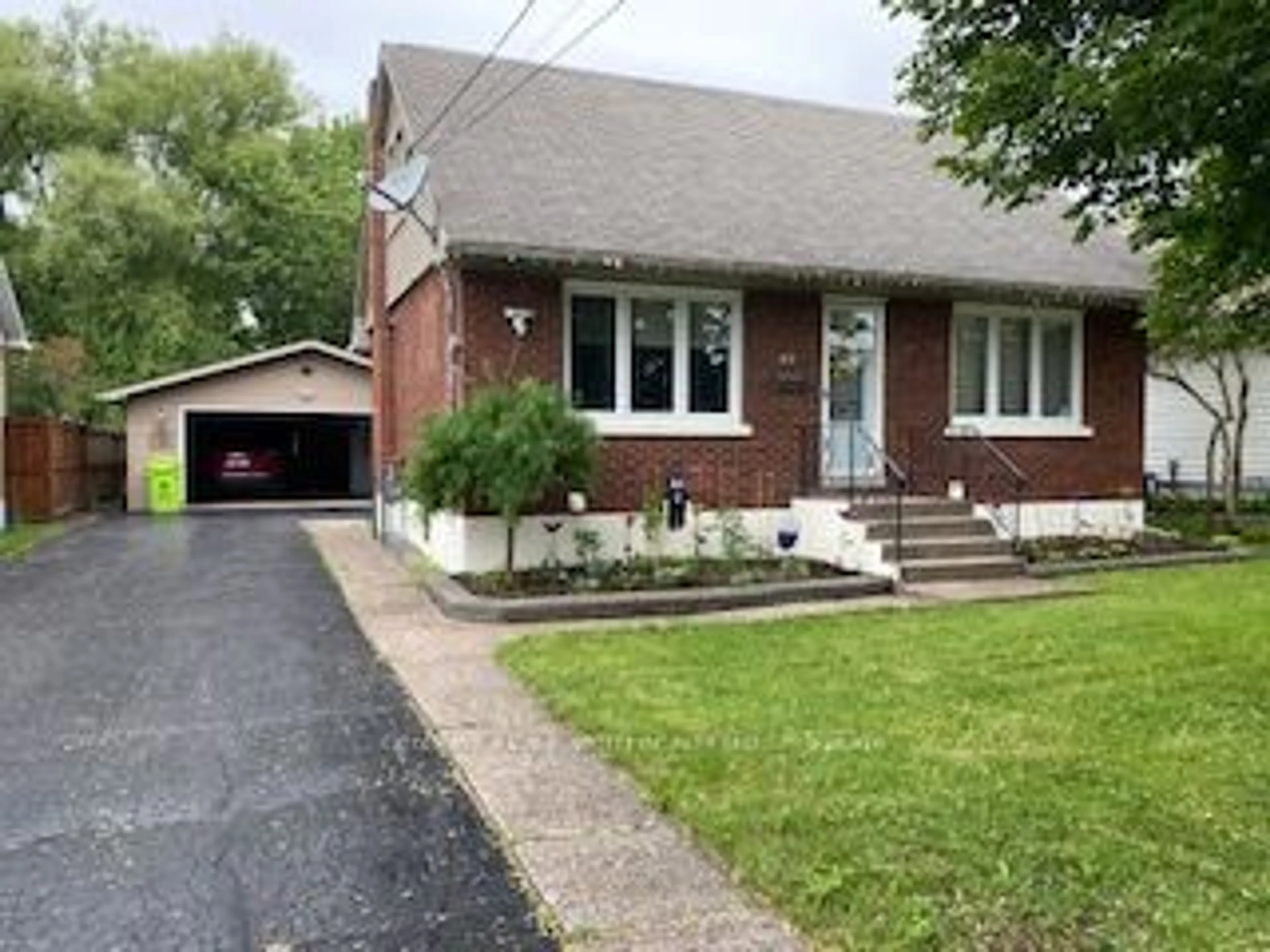 Home with brick exterior material for 49 Grandview Ave, Sault Ste Marie Ontario P6B 3V7