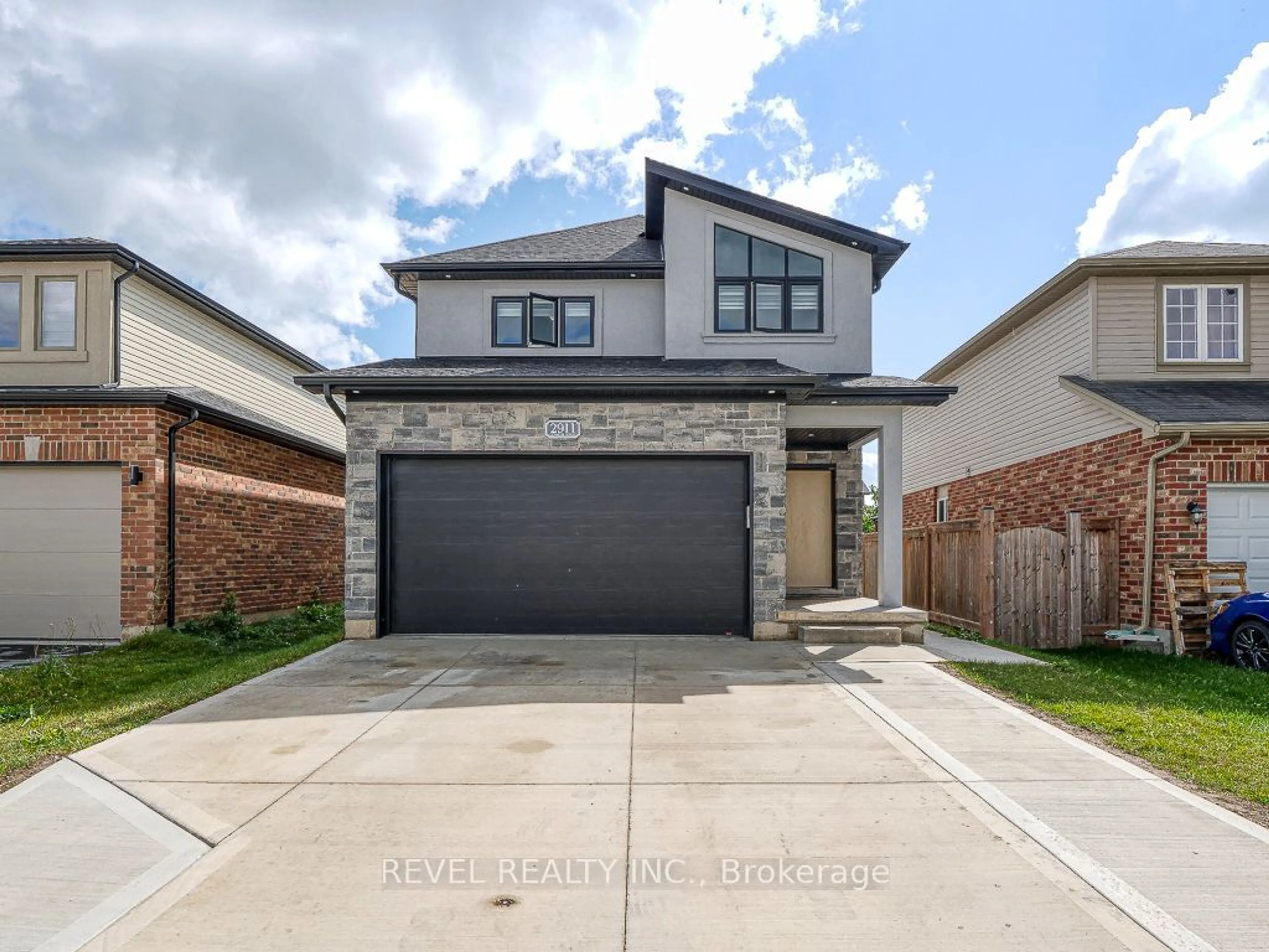 Frontside or backside of a home for 2911 Lemieux Walk, London Ontario N6L 0A9