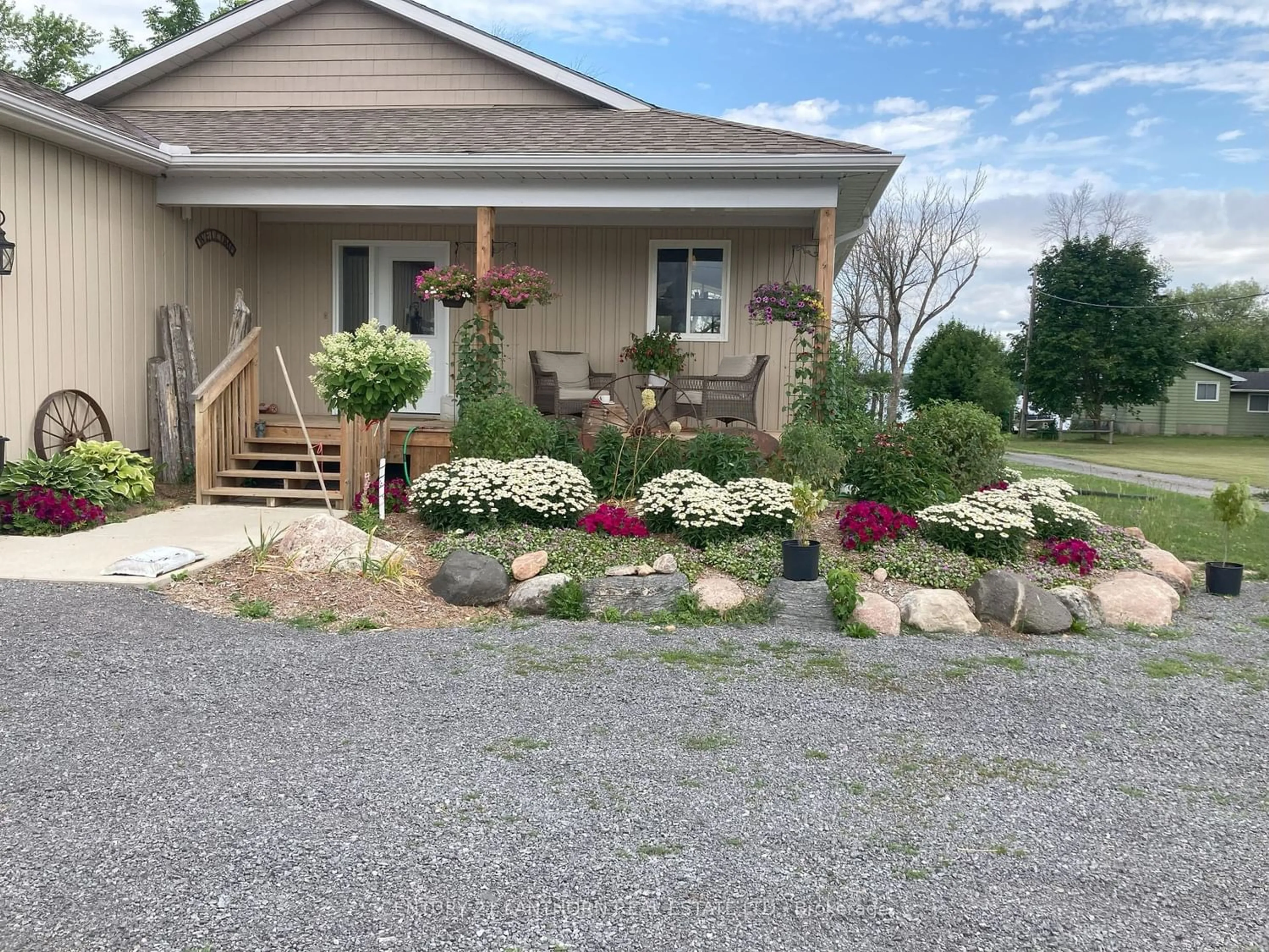 Patio, cottage for 1649 County Rd 15 Rd, Prince Edward County Ontario K0K 1W0