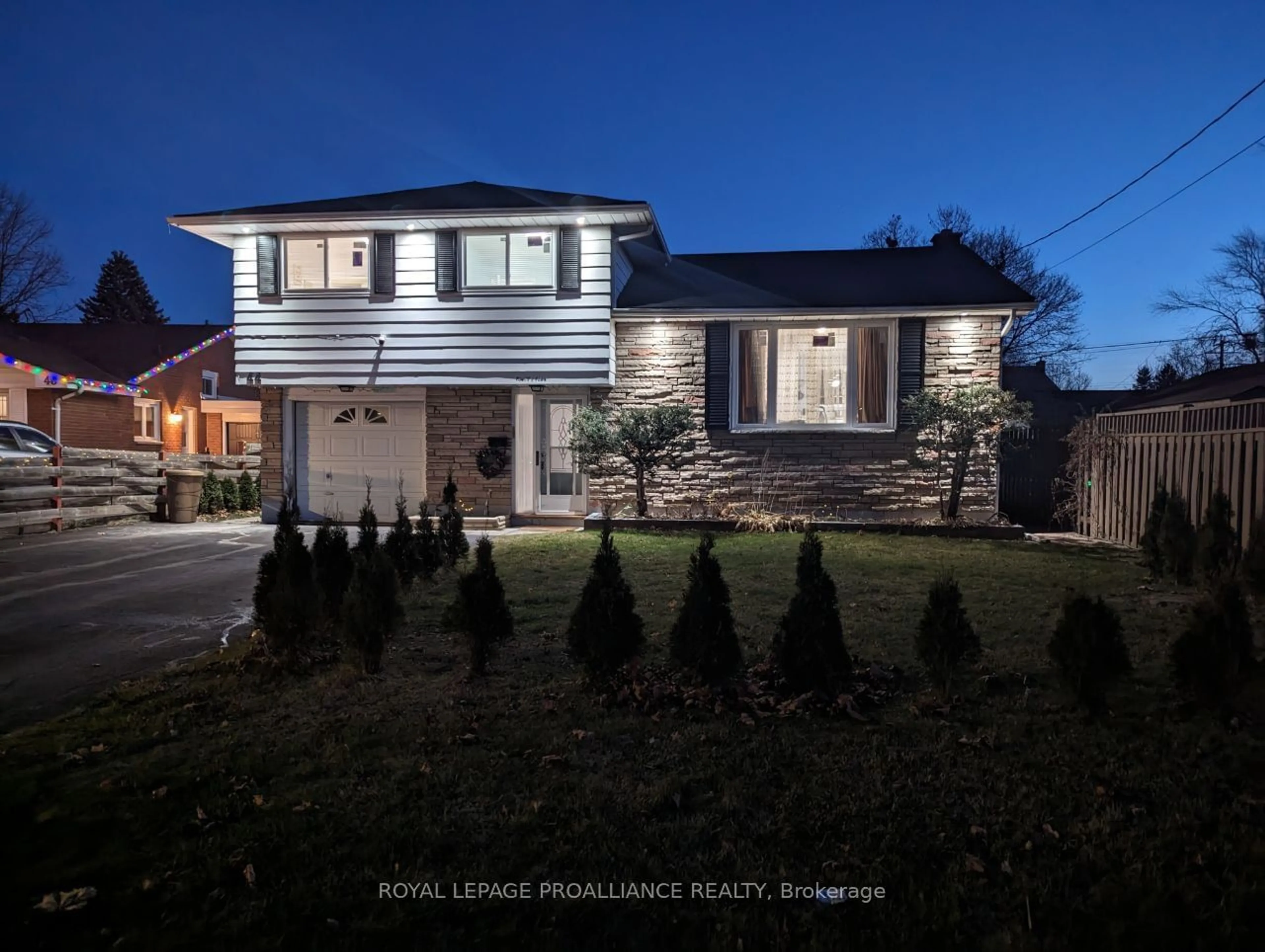 Frontside or backside of a home for 44 Meadowvale Ave, Belleville Ontario K8N 2L6