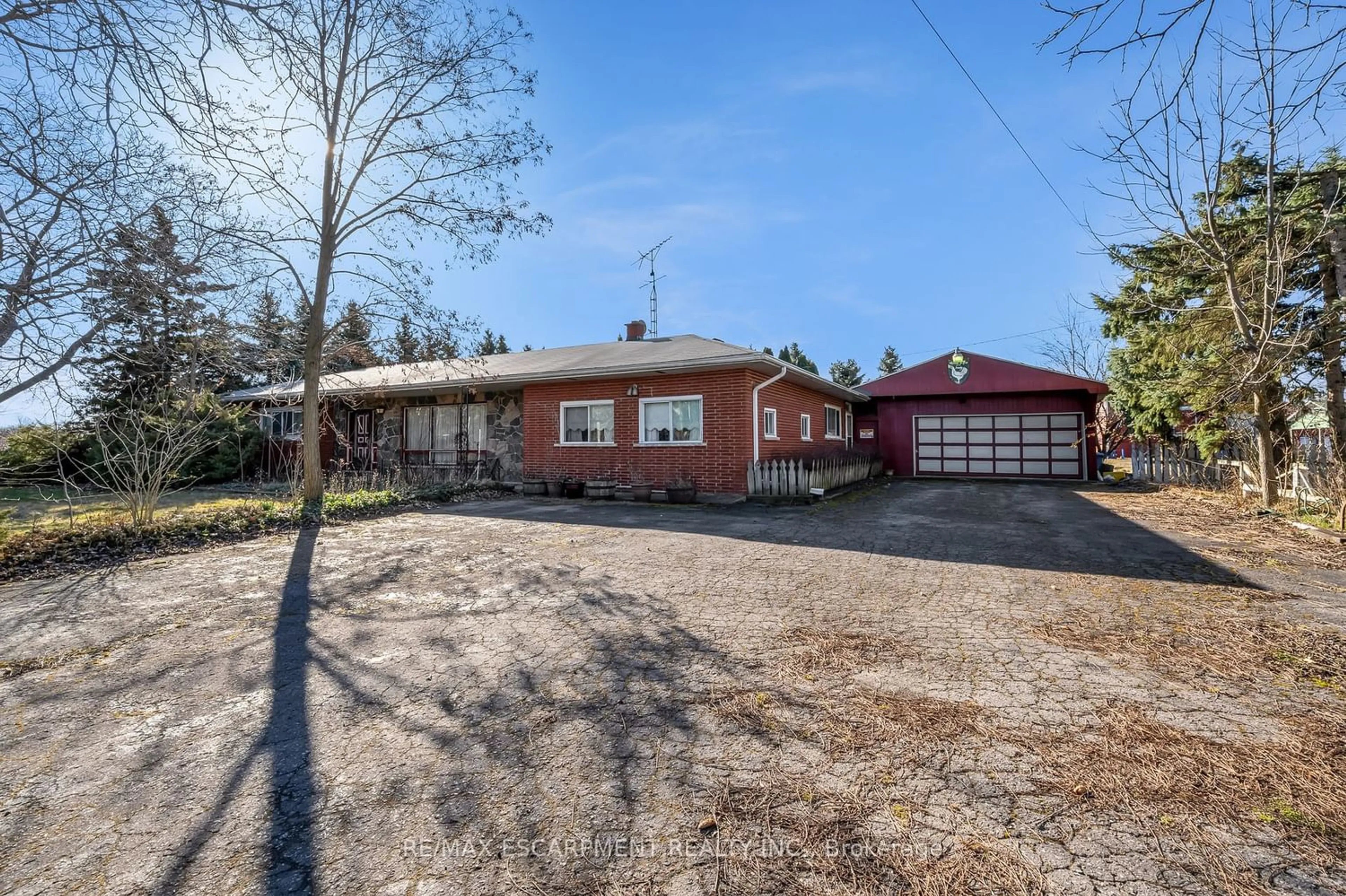 Frontside or backside of a home, cottage for 3762 Greenlane Rd, Lincoln Ontario L0R 1B1