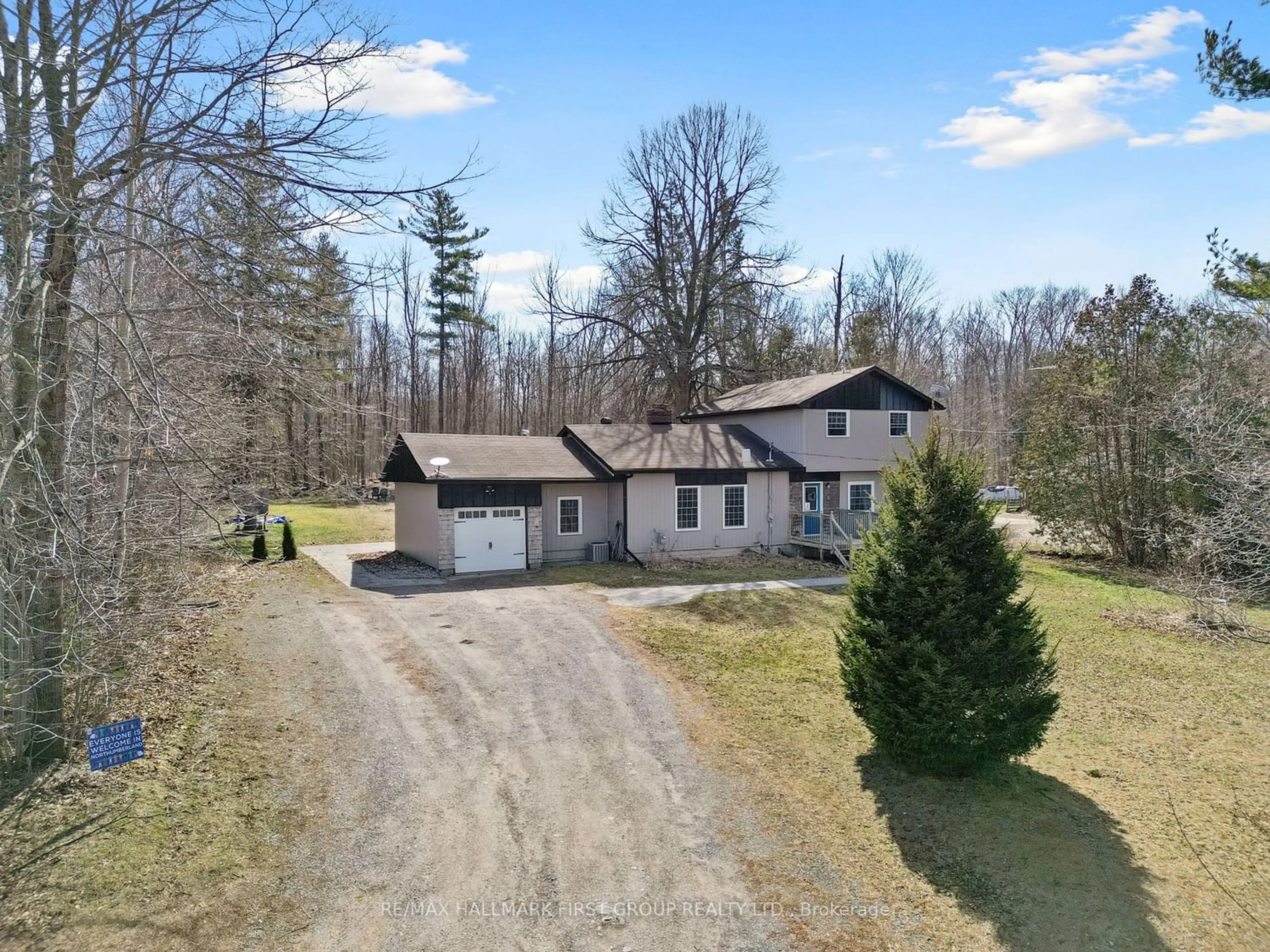 Cottage for 8685 Dale Rd, Hamilton Township Ontario K9A 4J7
