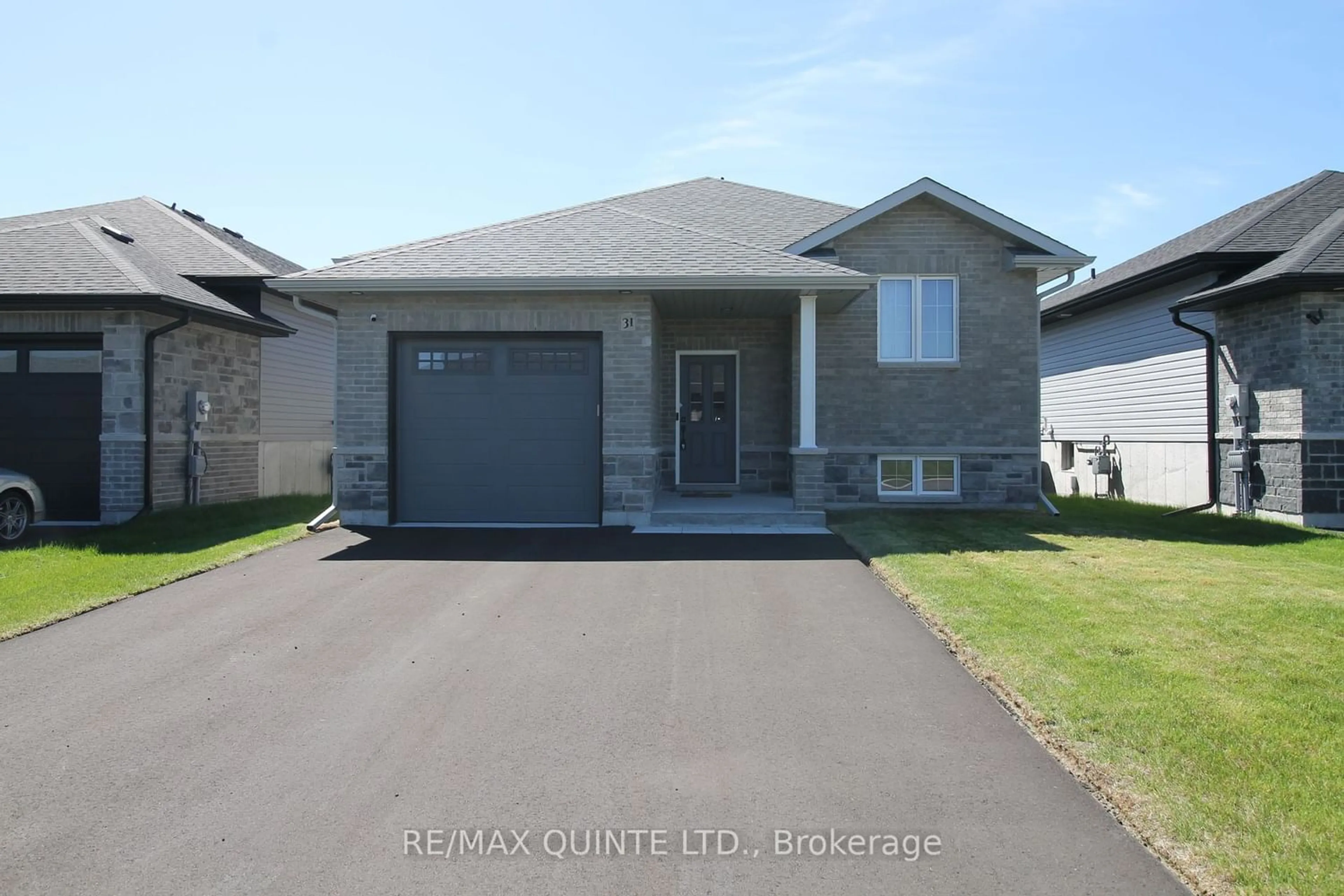 Frontside or backside of a home for 31 Cedar Park Cres, Quinte West Ontario K8V 0J1
