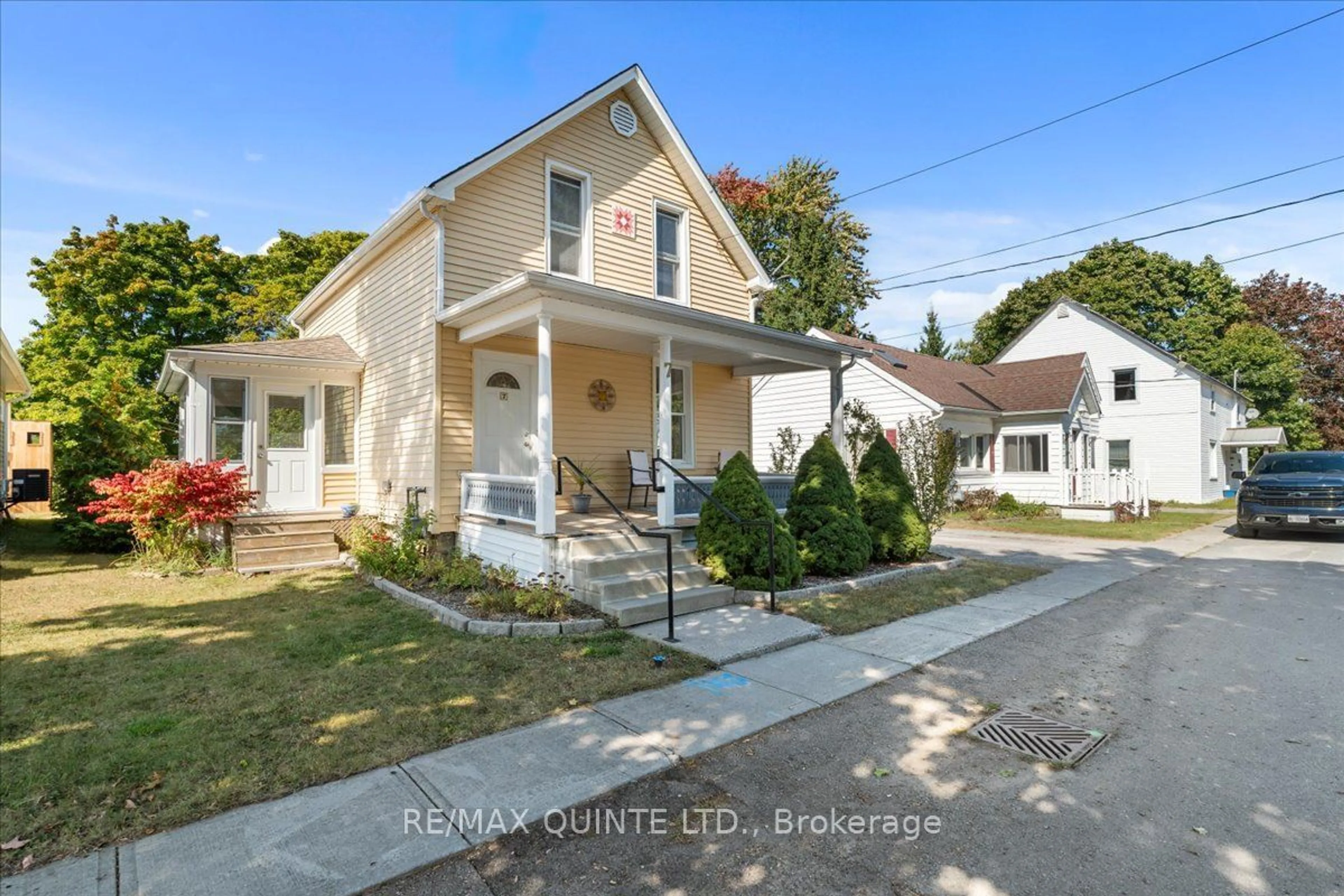 Frontside or backside of a home for 7 Century Dr, Prince Edward County Ontario K0K 2T0