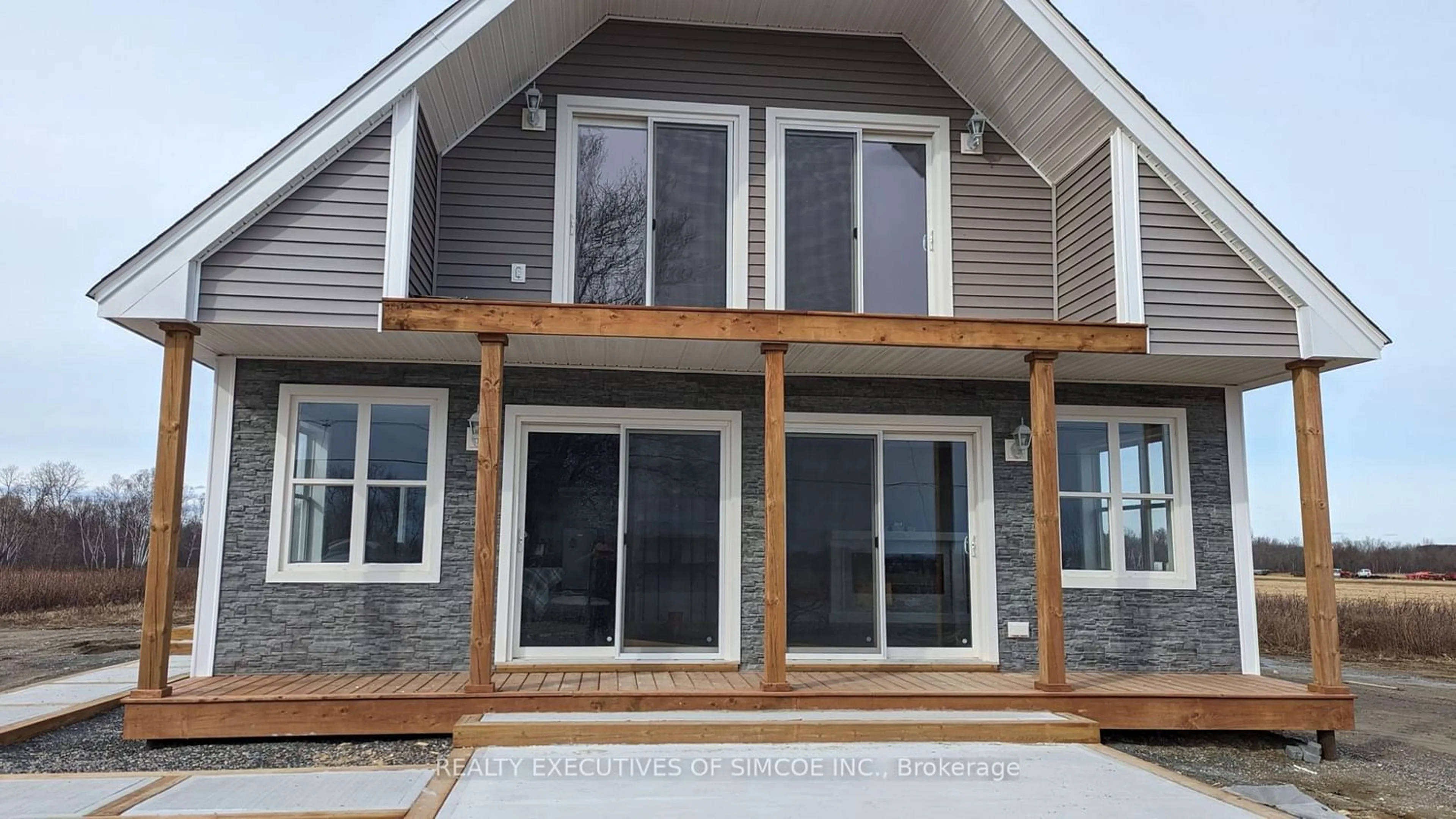 Home with vinyl exterior material for 3656 Regional 15 Rd, Greater Sudbury Ontario P0M 1L0