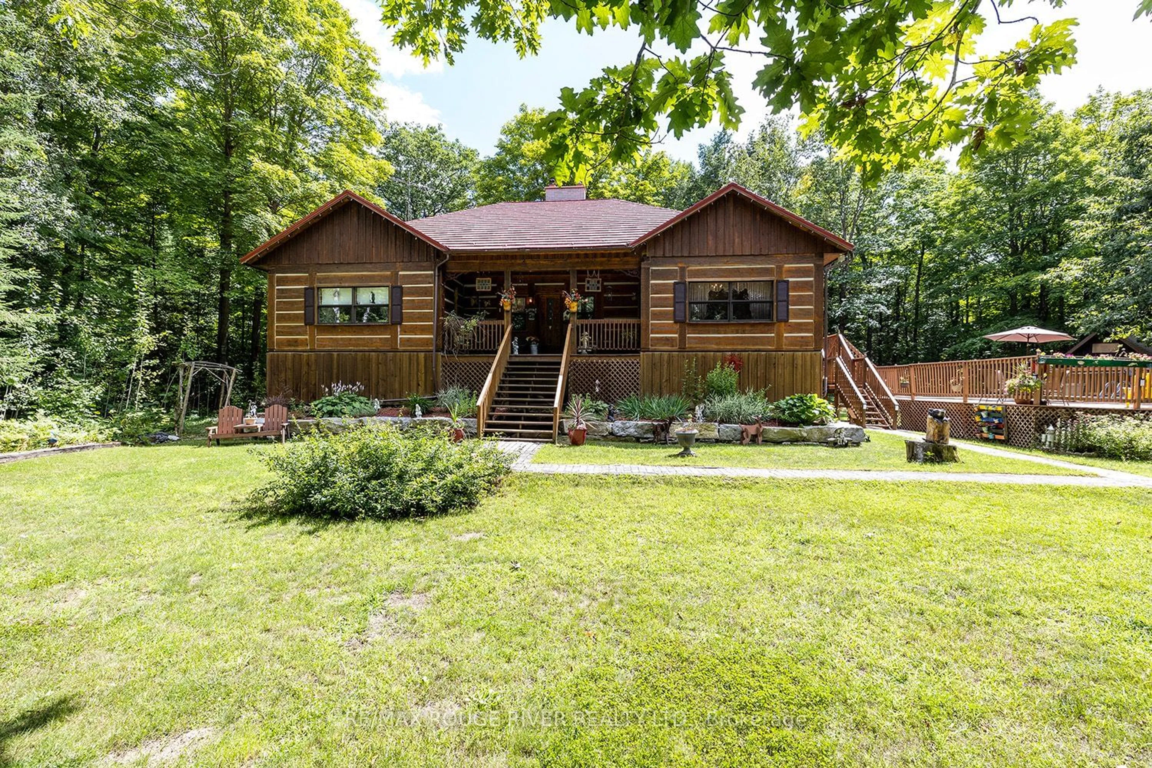Cottage for 575 Golf Course Rd, Douro-Dummer Ontario K0L 2H0