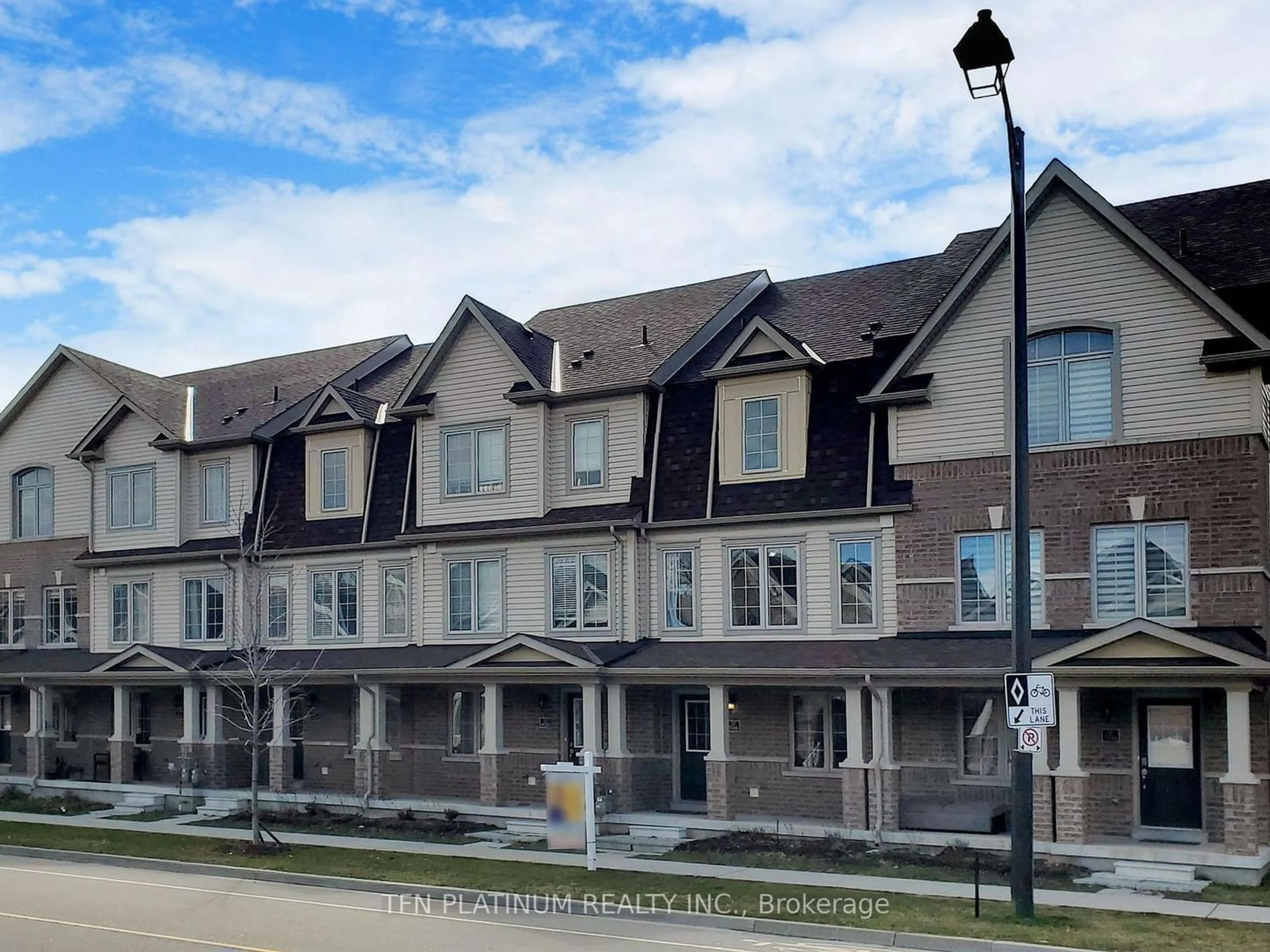 A pic from exterior of the house or condo for 598 Linden Dr, Cambridge Ontario N3H 0C9