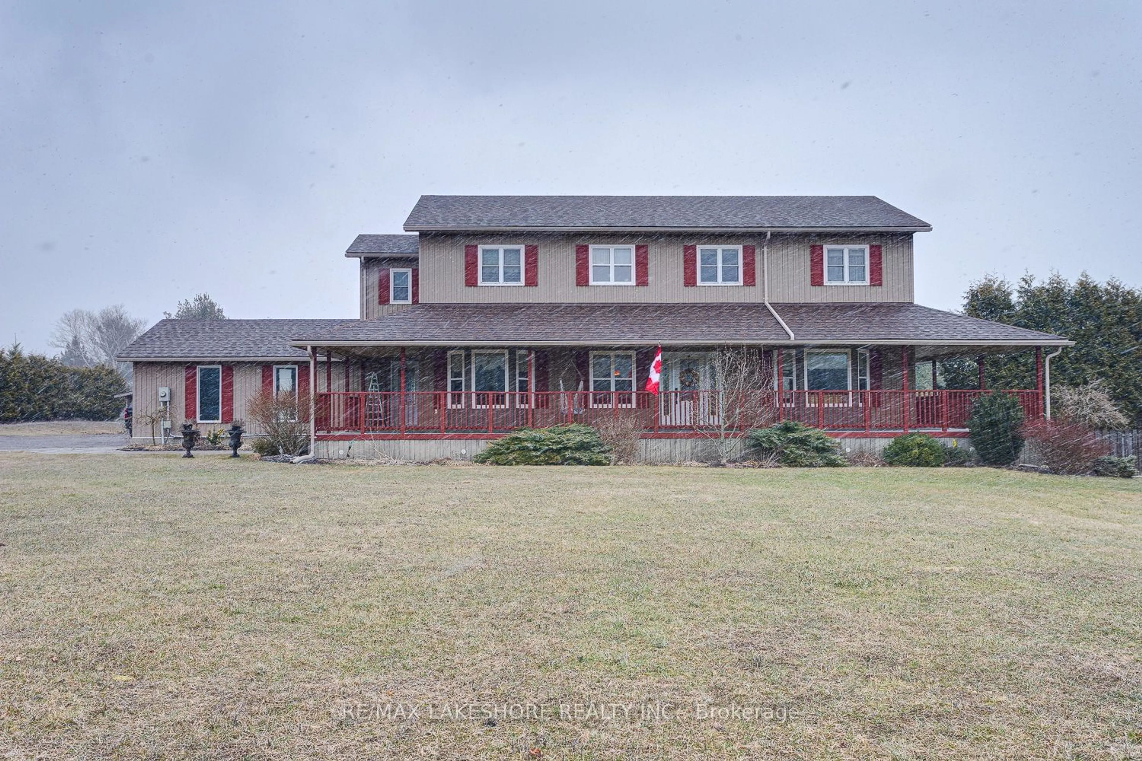 Outside view for 8175 Woodland Ave, Port Hope Ontario L0A 1B0
