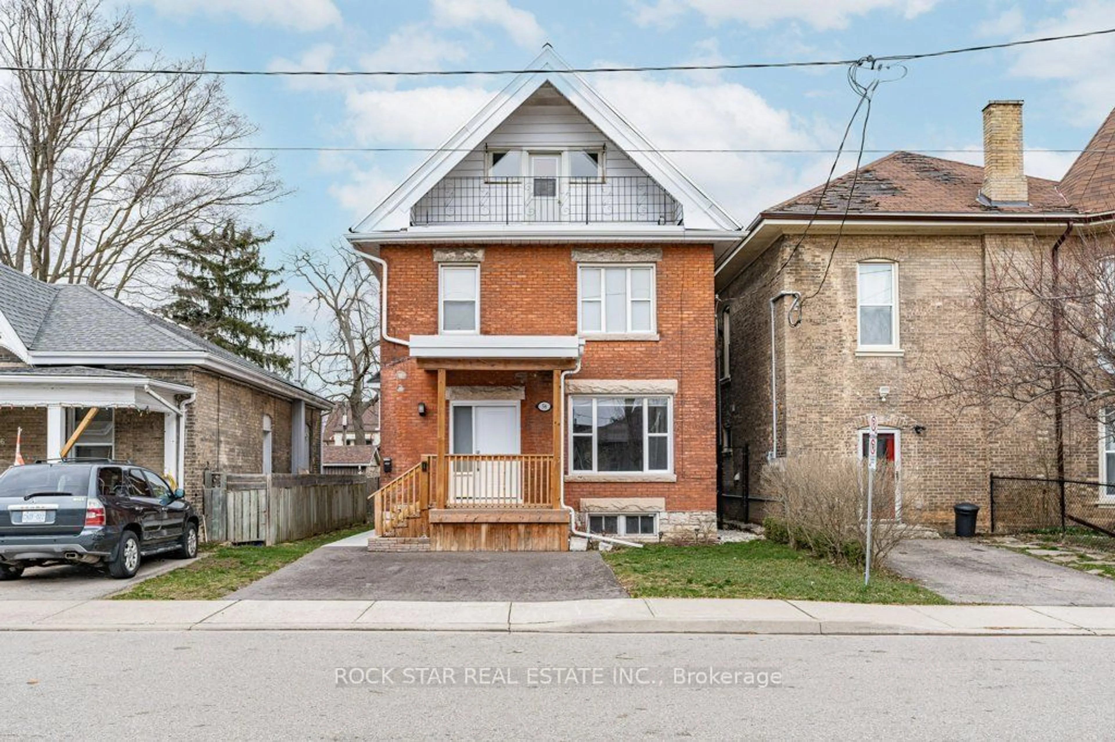 Frontside or backside of a home for 58 Victoria St, Brantford Ontario N3S 3K2
