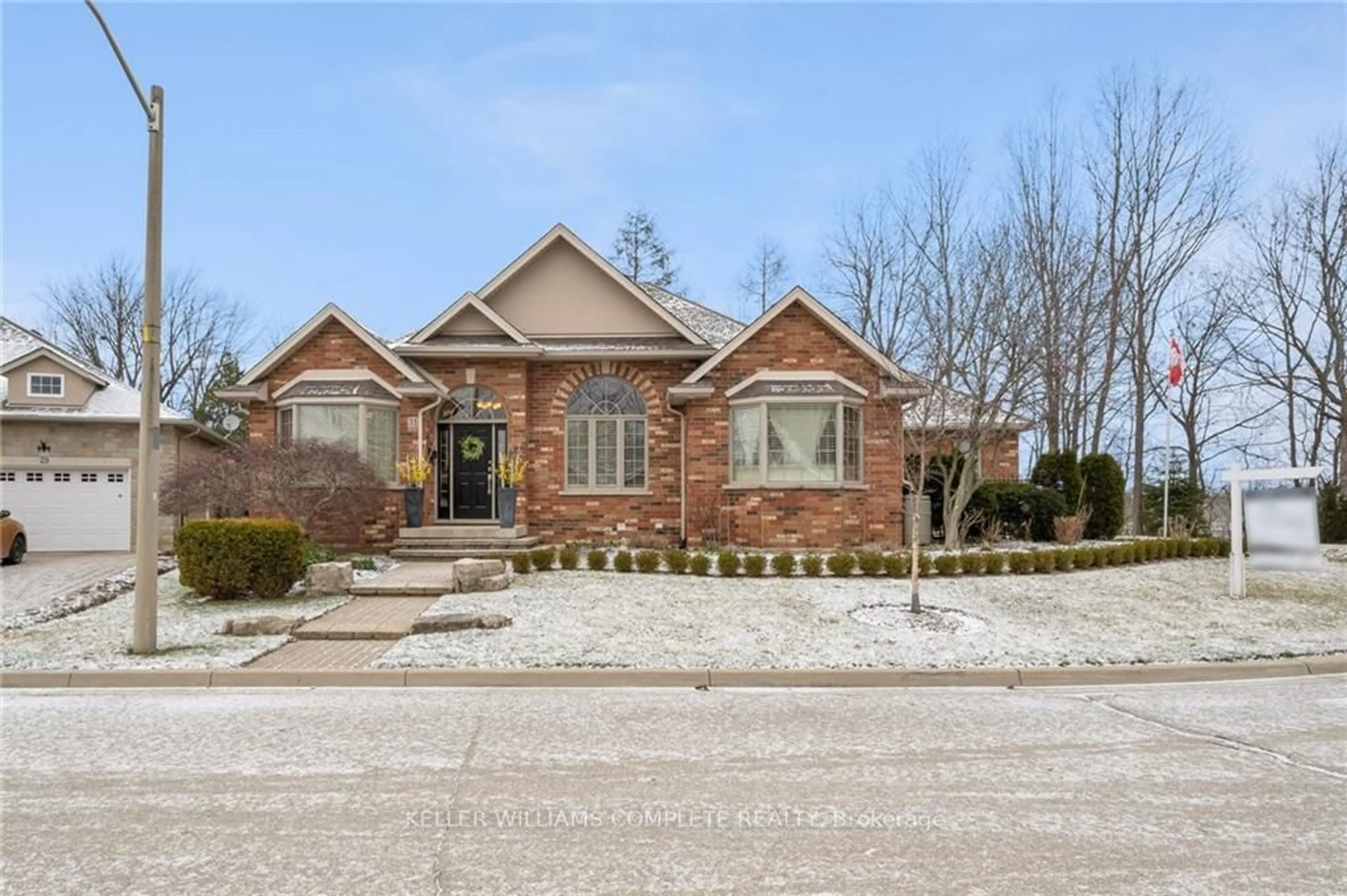 Home with brick exterior material for 31 Ormerod Clse, Hamilton Ontario L9H 7N7