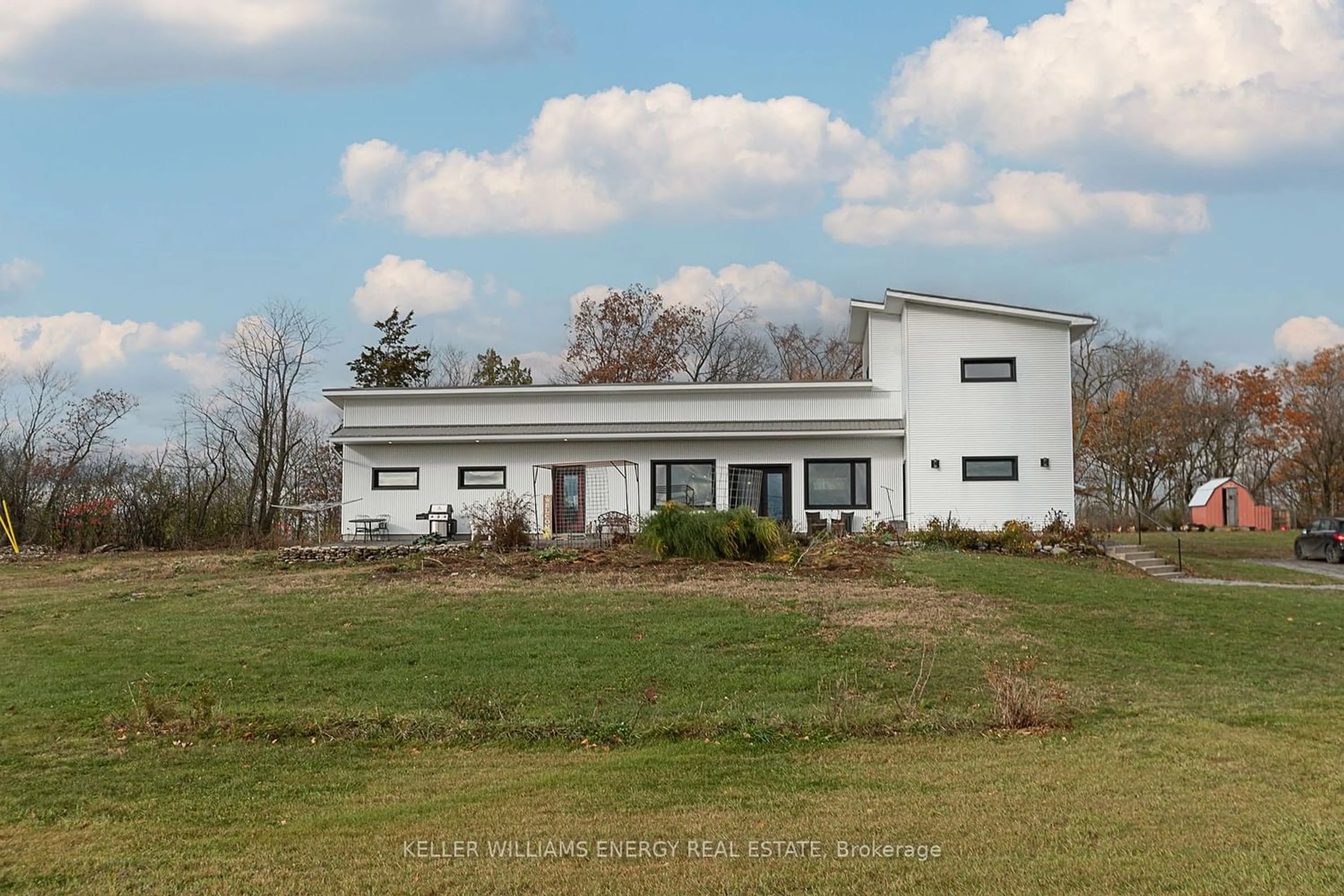 Outside view for 210 County Road 19, Prince Edward County Ontario K0K 1A0