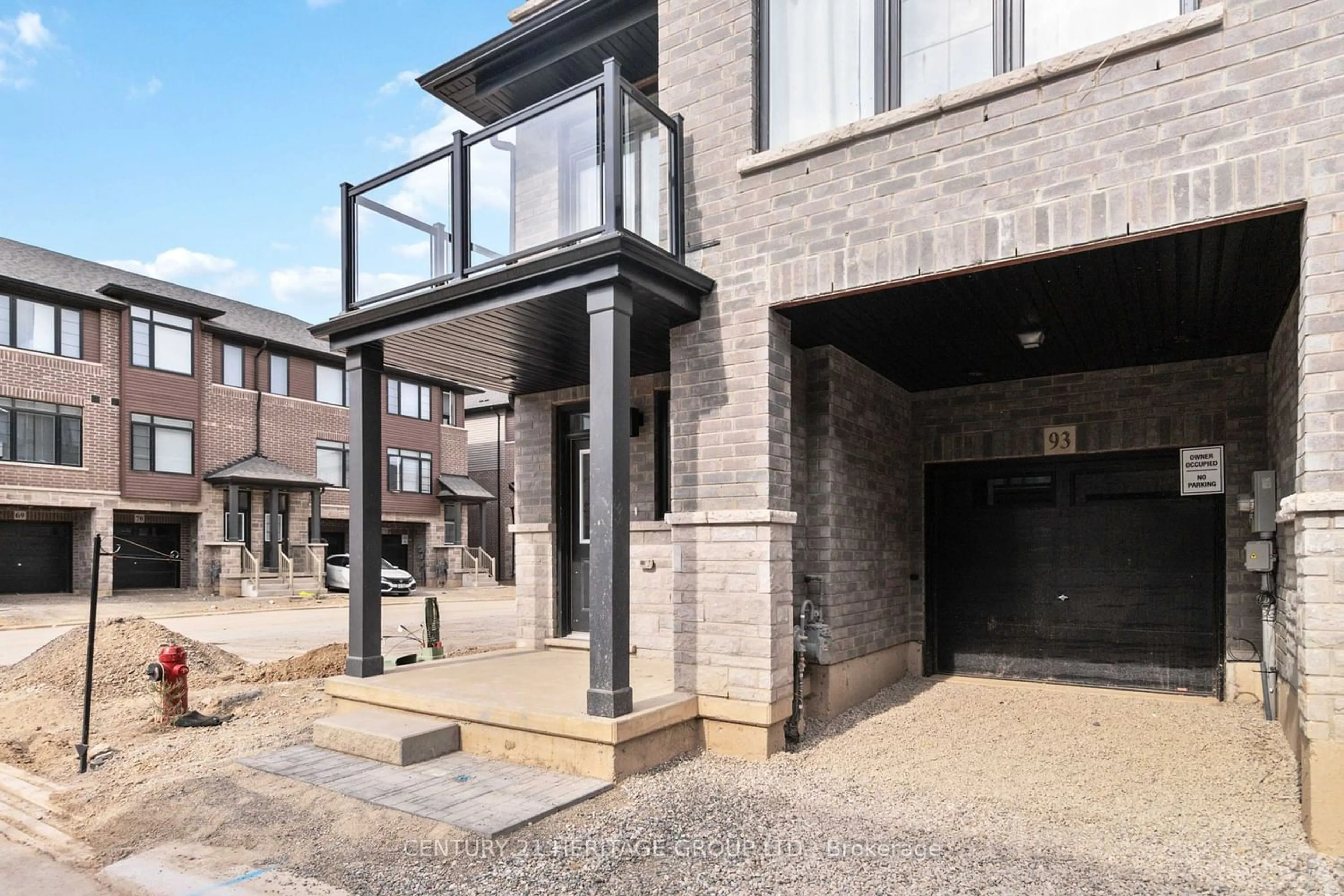 A pic from exterior of the house or condo for 461 Blackburn Dr #93, Brantford Ontario N3T 0W9