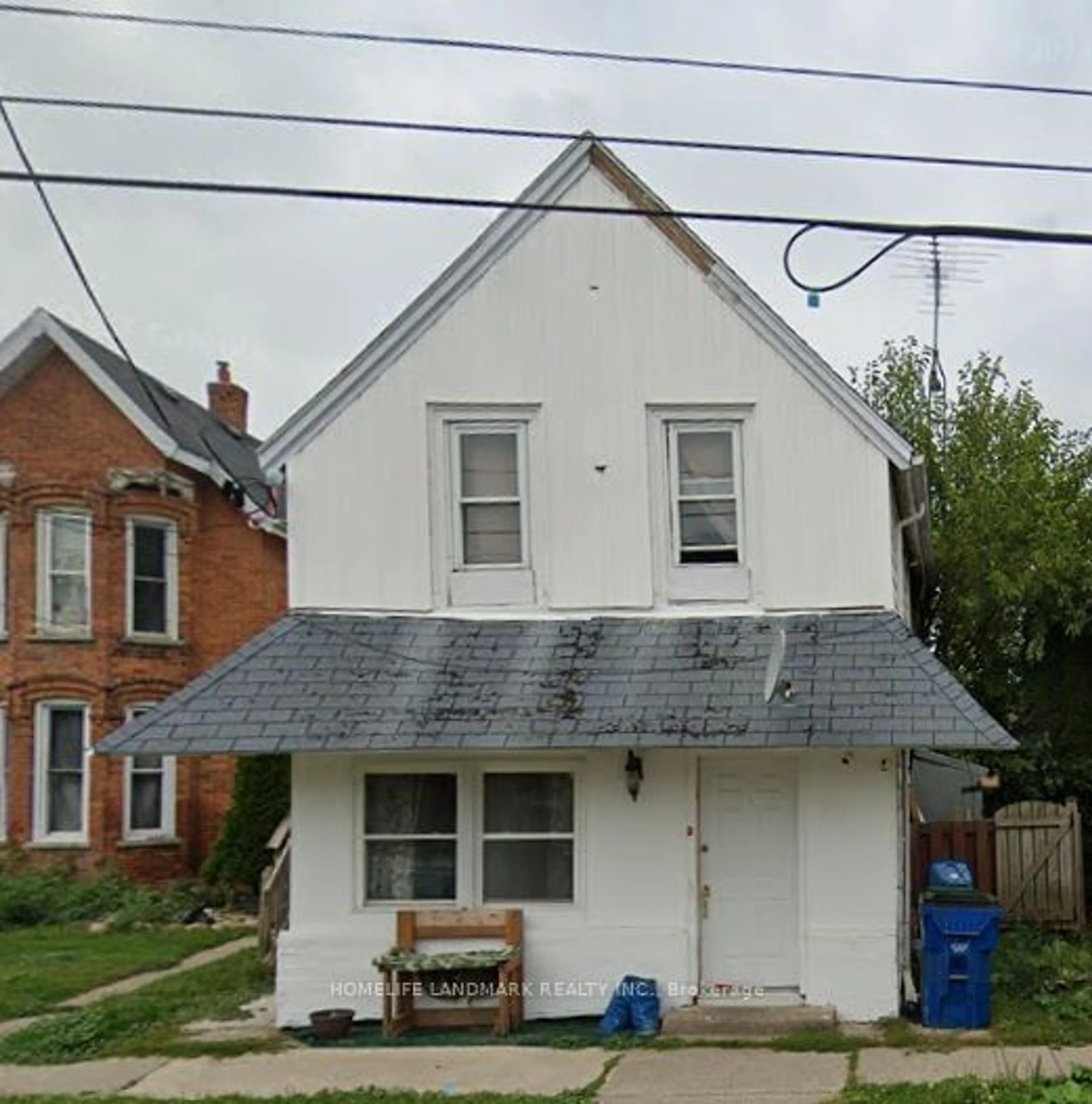 Frontside or backside of a home for 83 Talbot St, Chatham-Kent Ontario N0P 1A0