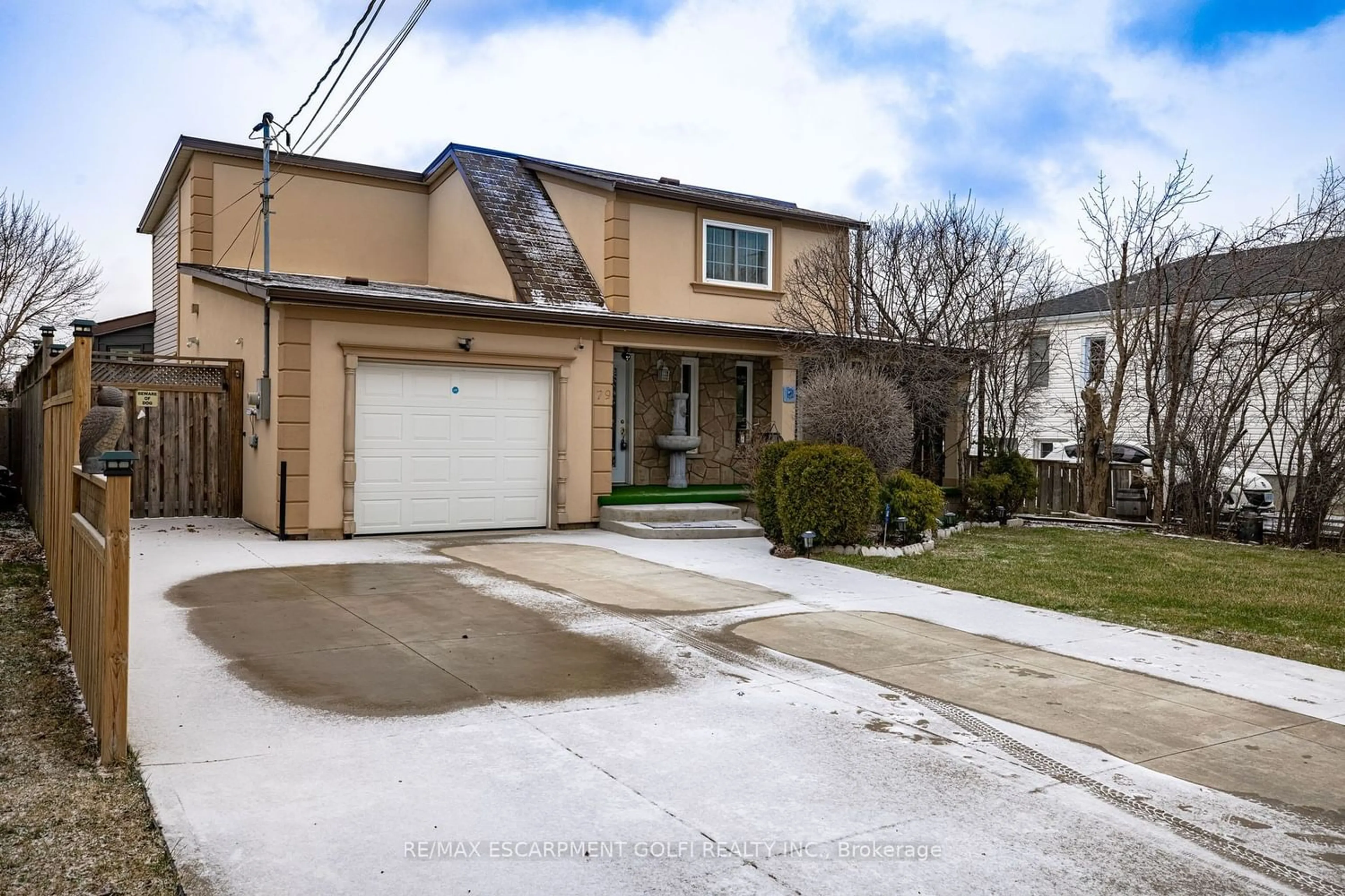 Frontside or backside of a home for 79 Worsley Rd, Hamilton Ontario L8E 2C8
