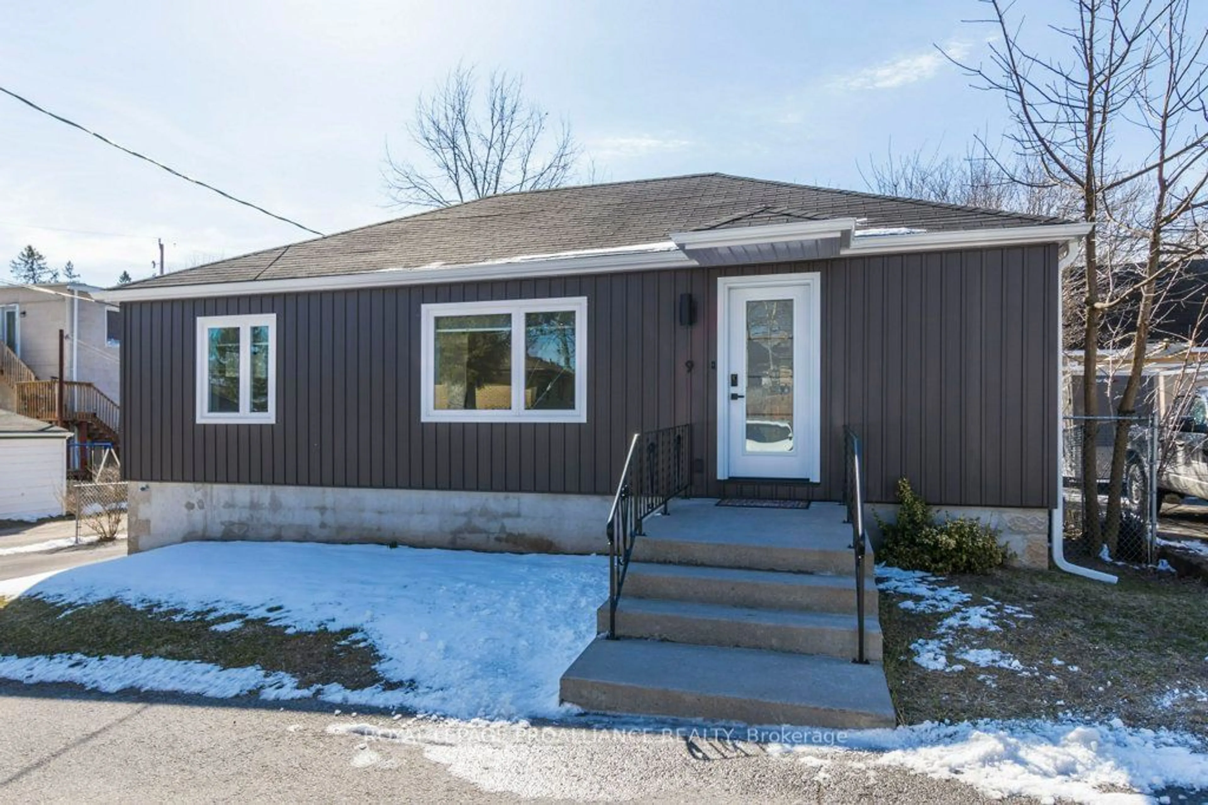 Frontside or backside of a home for 9 Finnegan Dr, Quinte West Ontario K0K 2C0