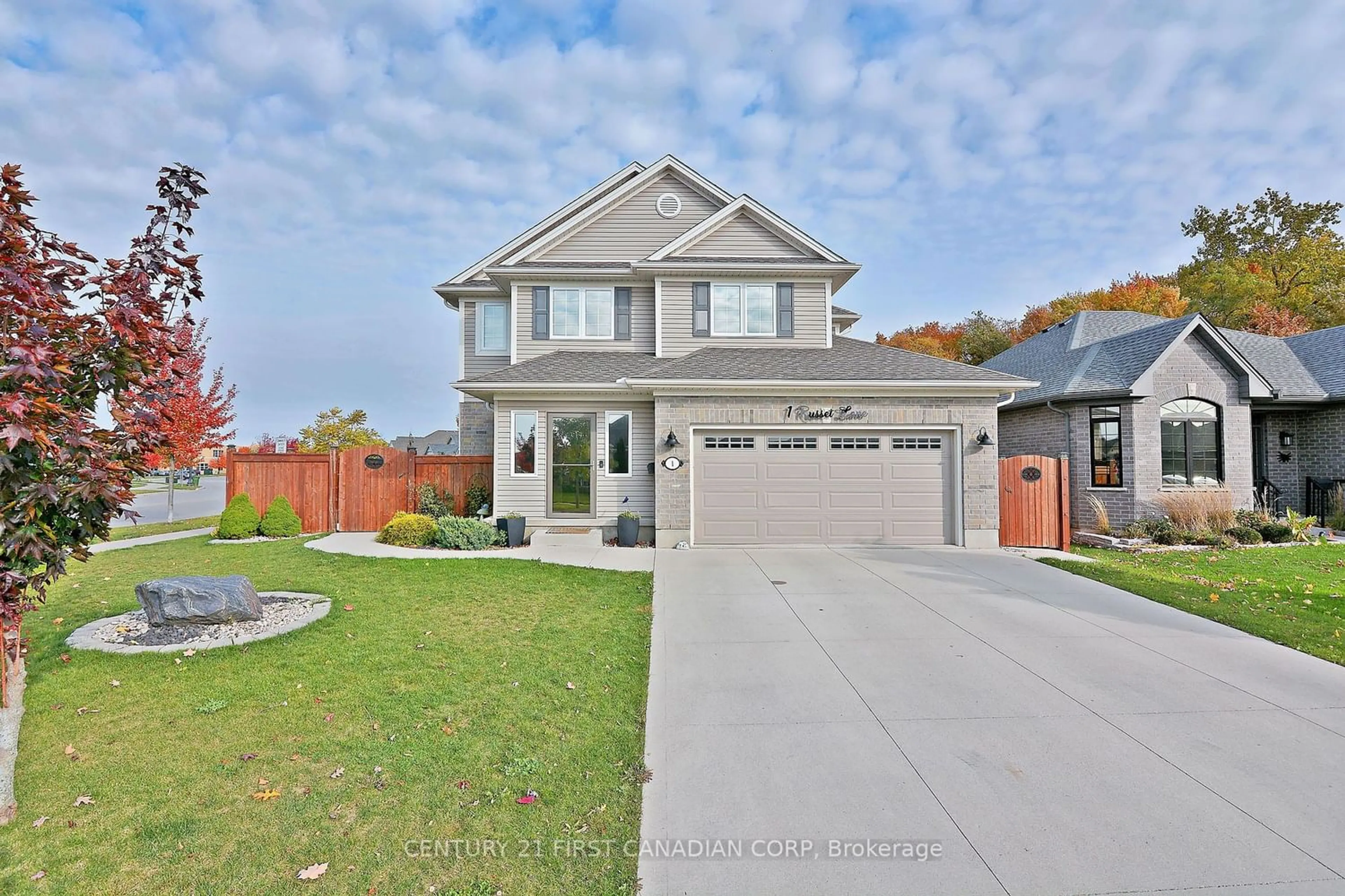 Frontside or backside of a home for 1 Russet Lane, St. Thomas Ontario N5R 0E5