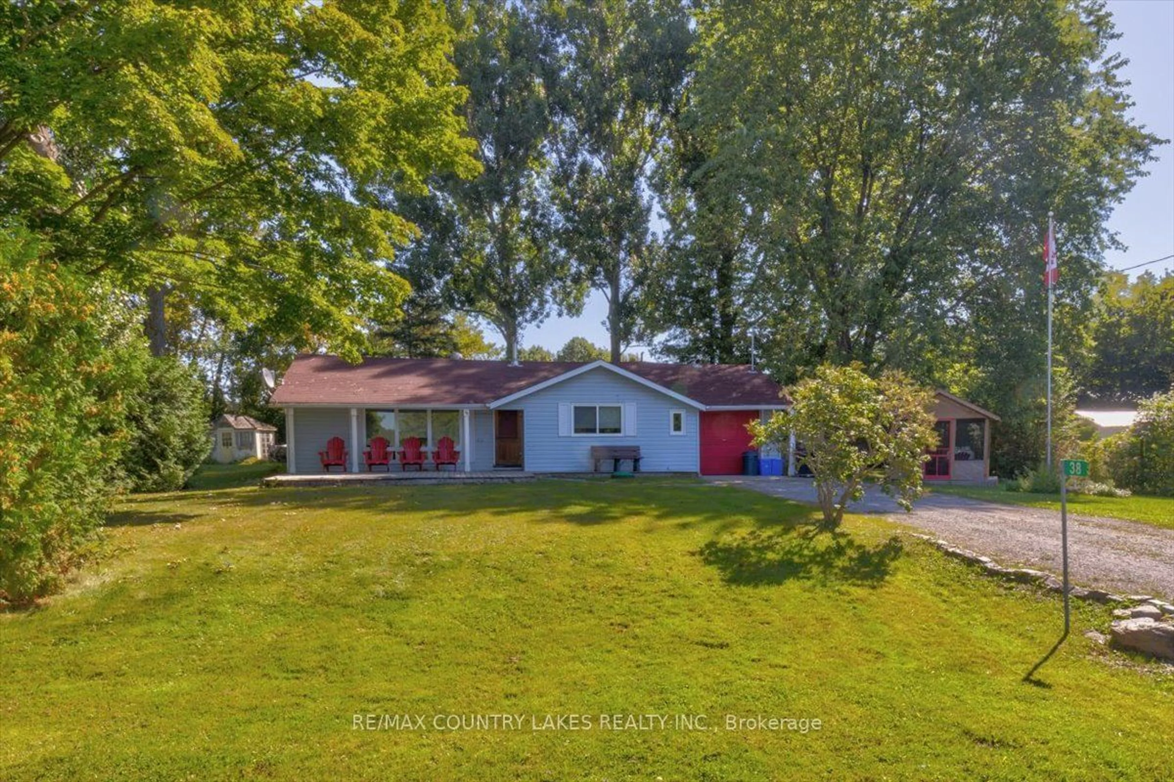 Frontside or backside of a home for 38 Macpherson Cres, Kawartha Lakes Ontario K0M 2B0