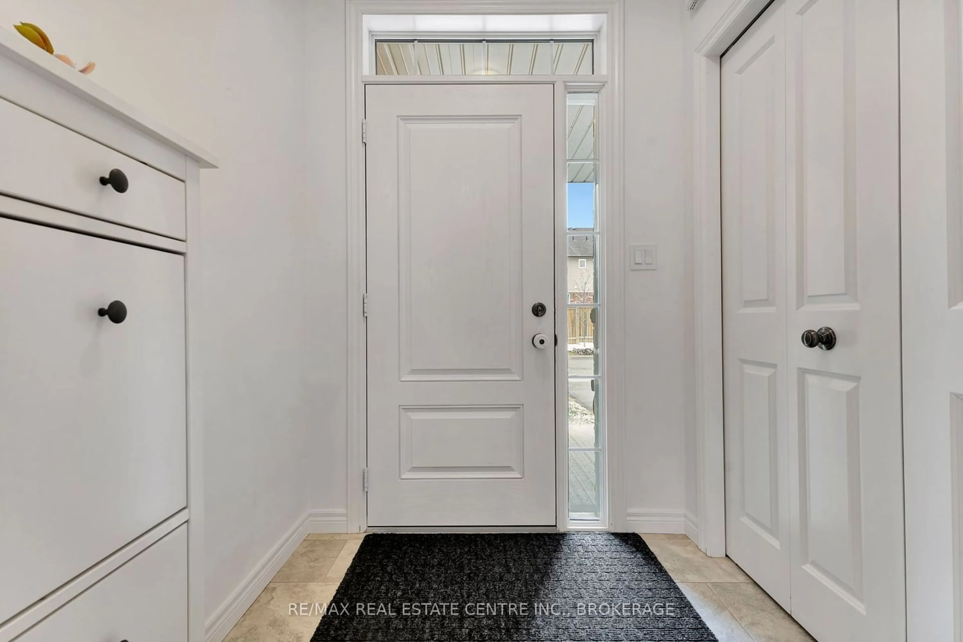 Indoor entryway for 22 MARSHALL Dr #2, Guelph Ontario N1E 0M9