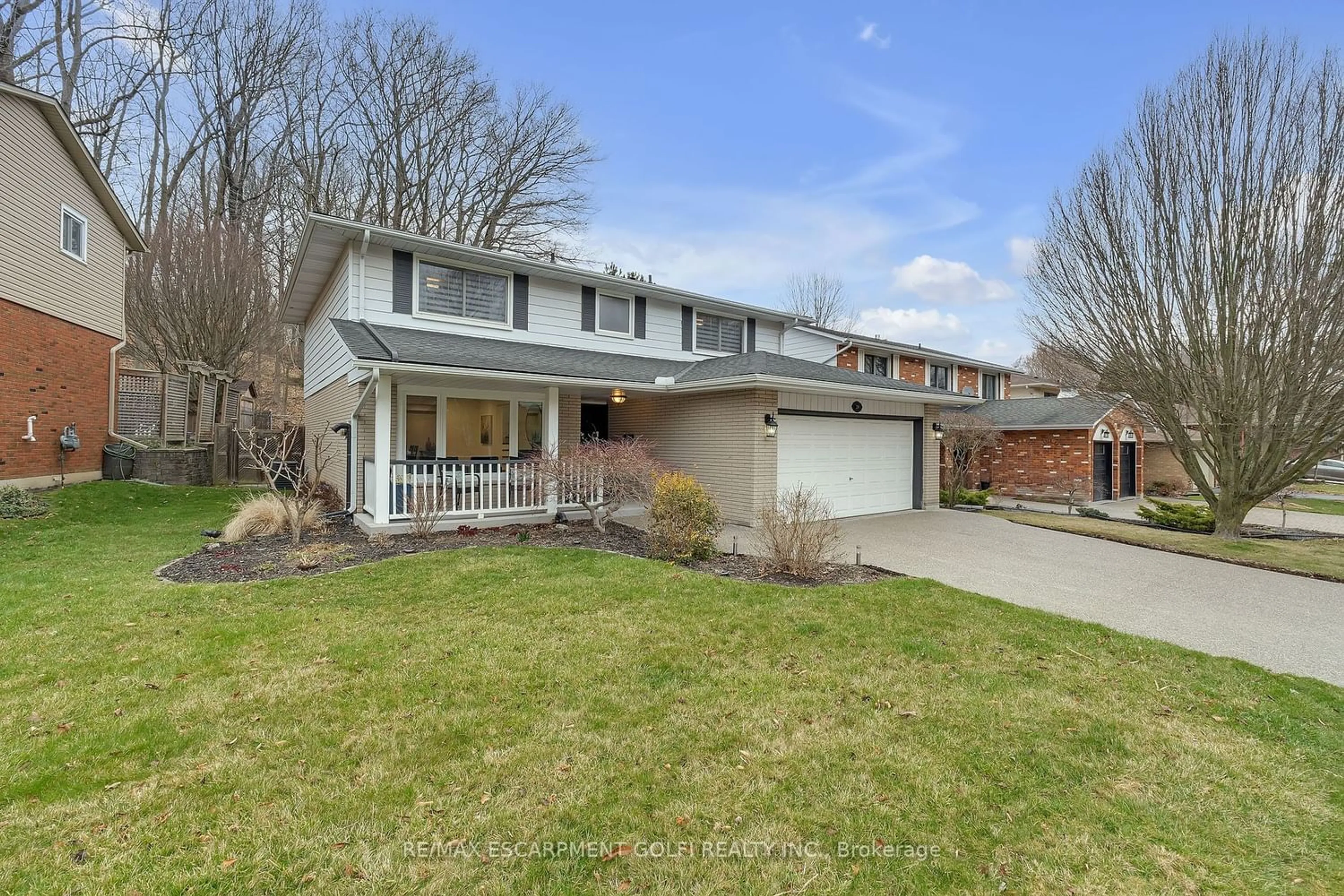 Frontside or backside of a home for 29 Jerome Park Dr, Hamilton Ontario L9H 6G9