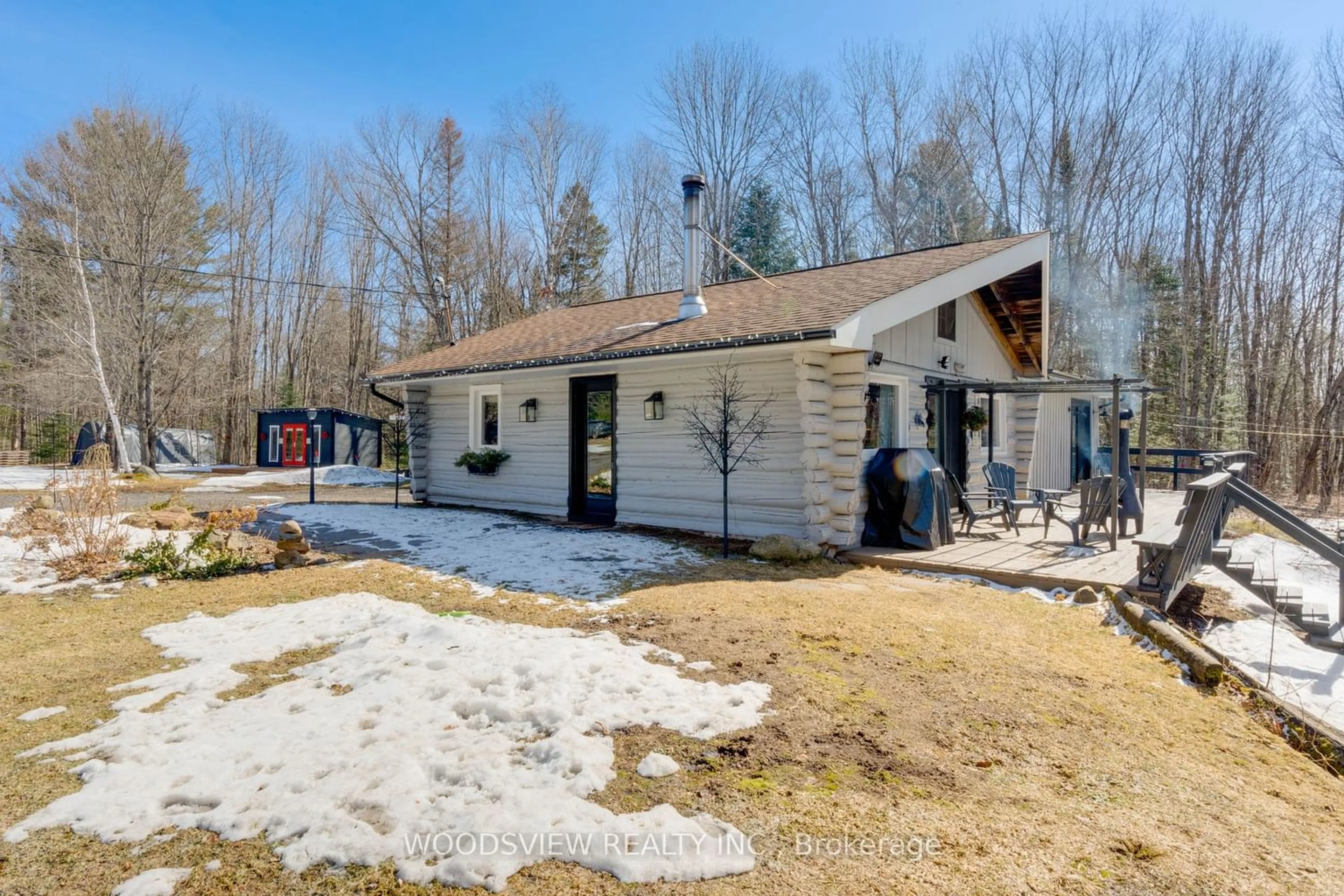 Cottage for 1017 Savage Settlement Rd, Huntsville Ontario P0A 1R0