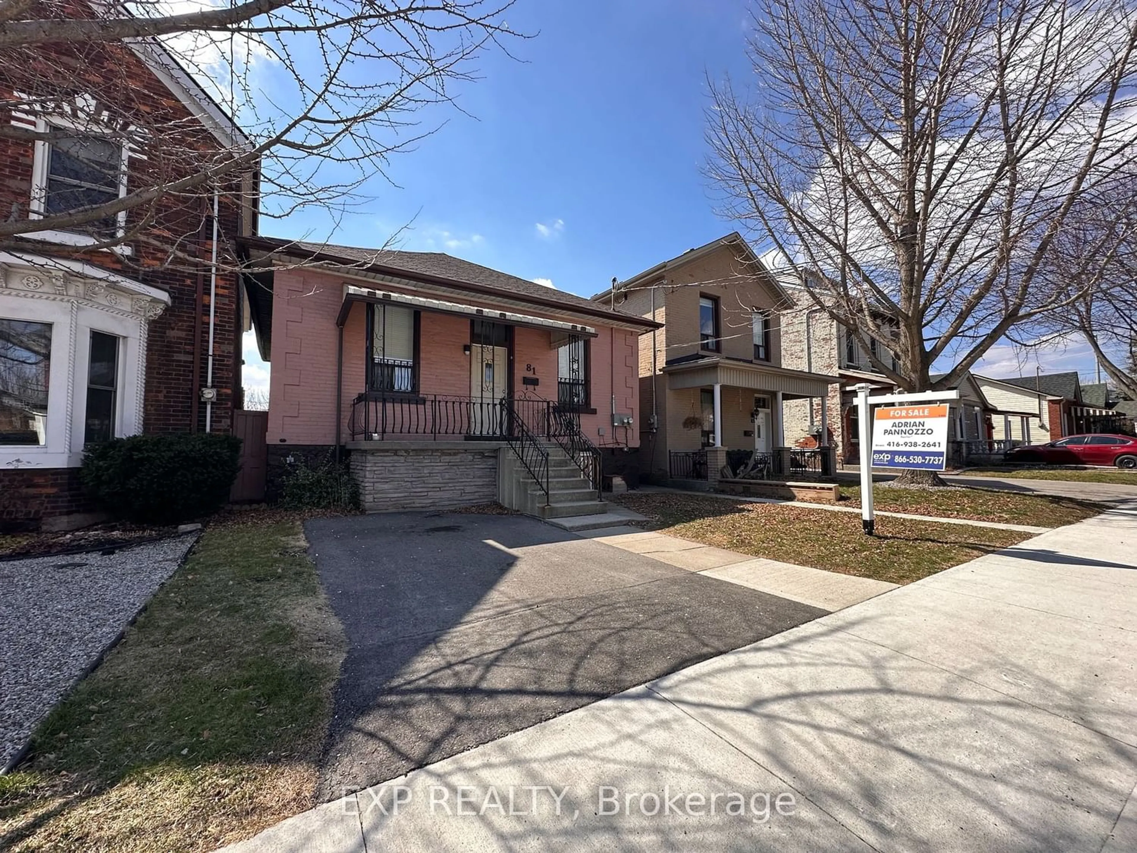 Frontside or backside of a home for 81 Colbourne St, Hamilton Ontario L8R 2G6