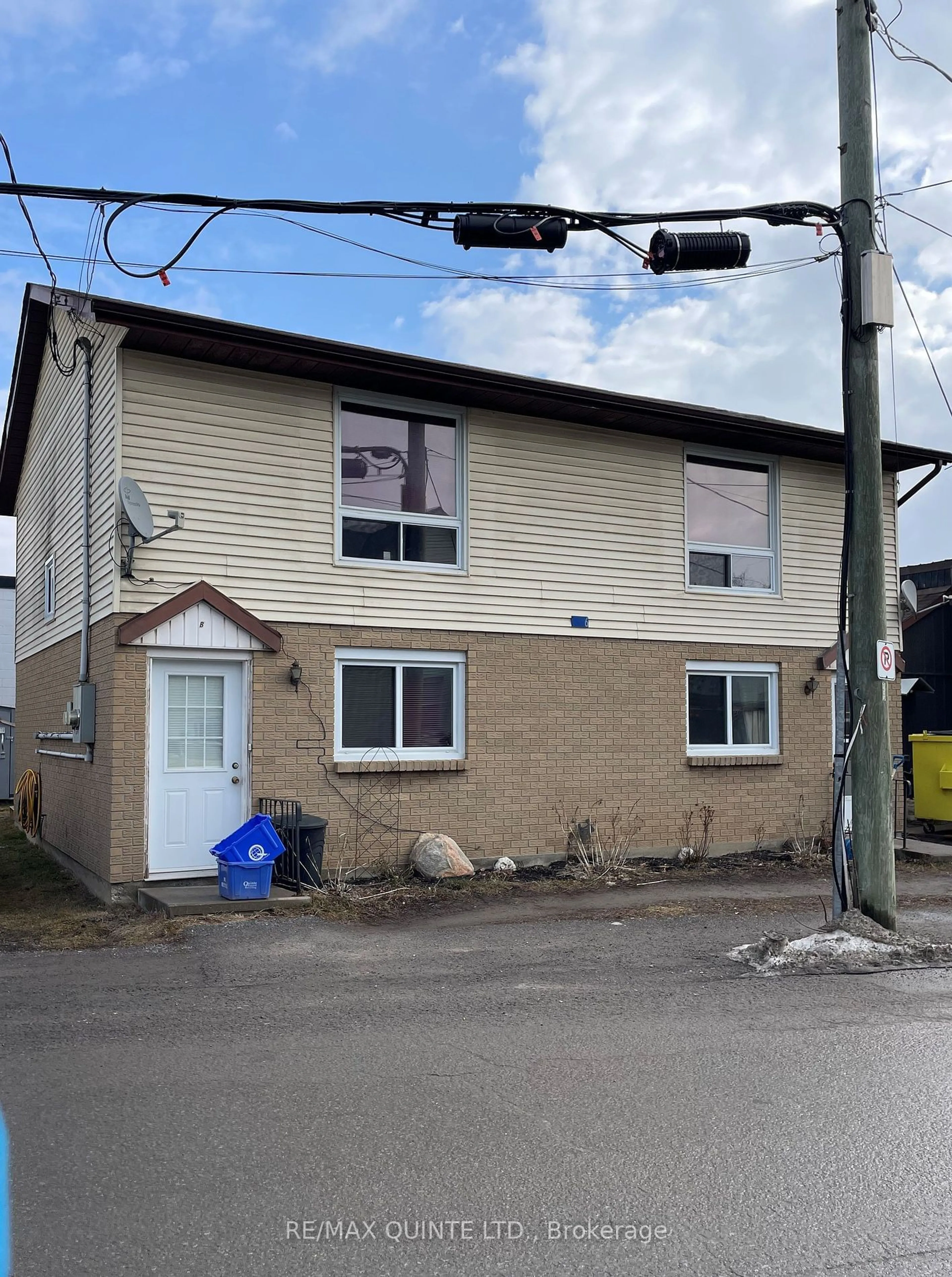 Frontside or backside of a home for 6 King Dr, Quinte West Ontario K0K 2C0