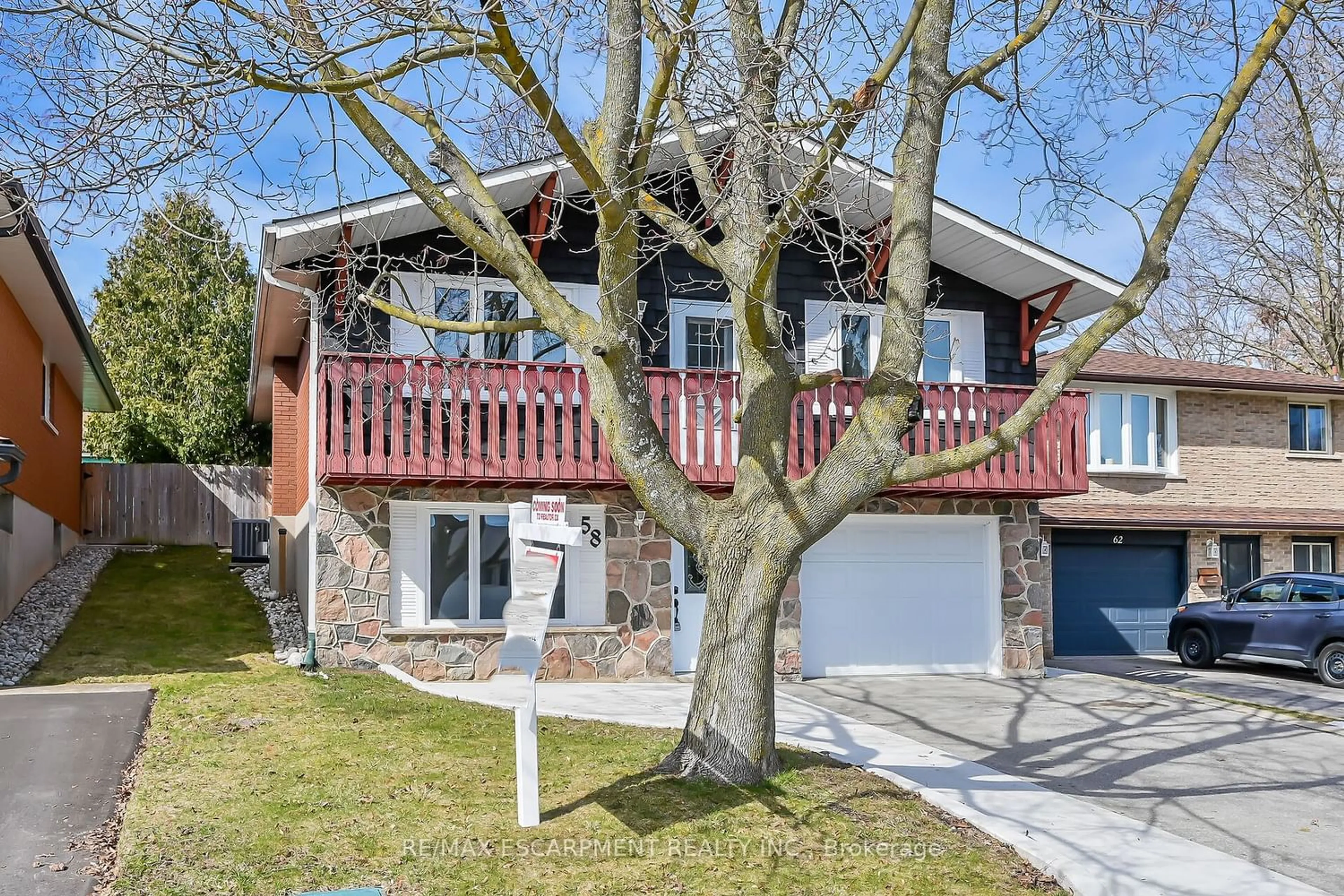 Frontside or backside of a home for 58 Duchess Dr, Cambridge Ontario N1S 4C1