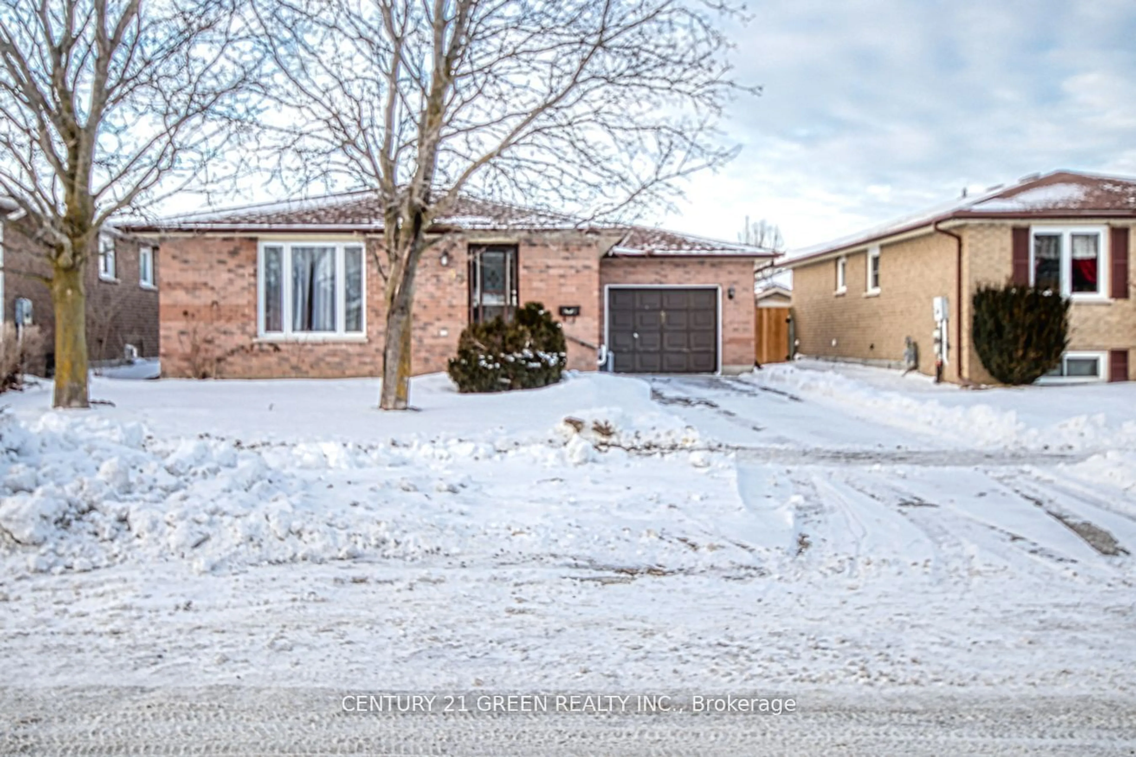 Frontside or backside of a home for 57 Madill Cres, Kawartha Lakes Ontario K9V 5X3