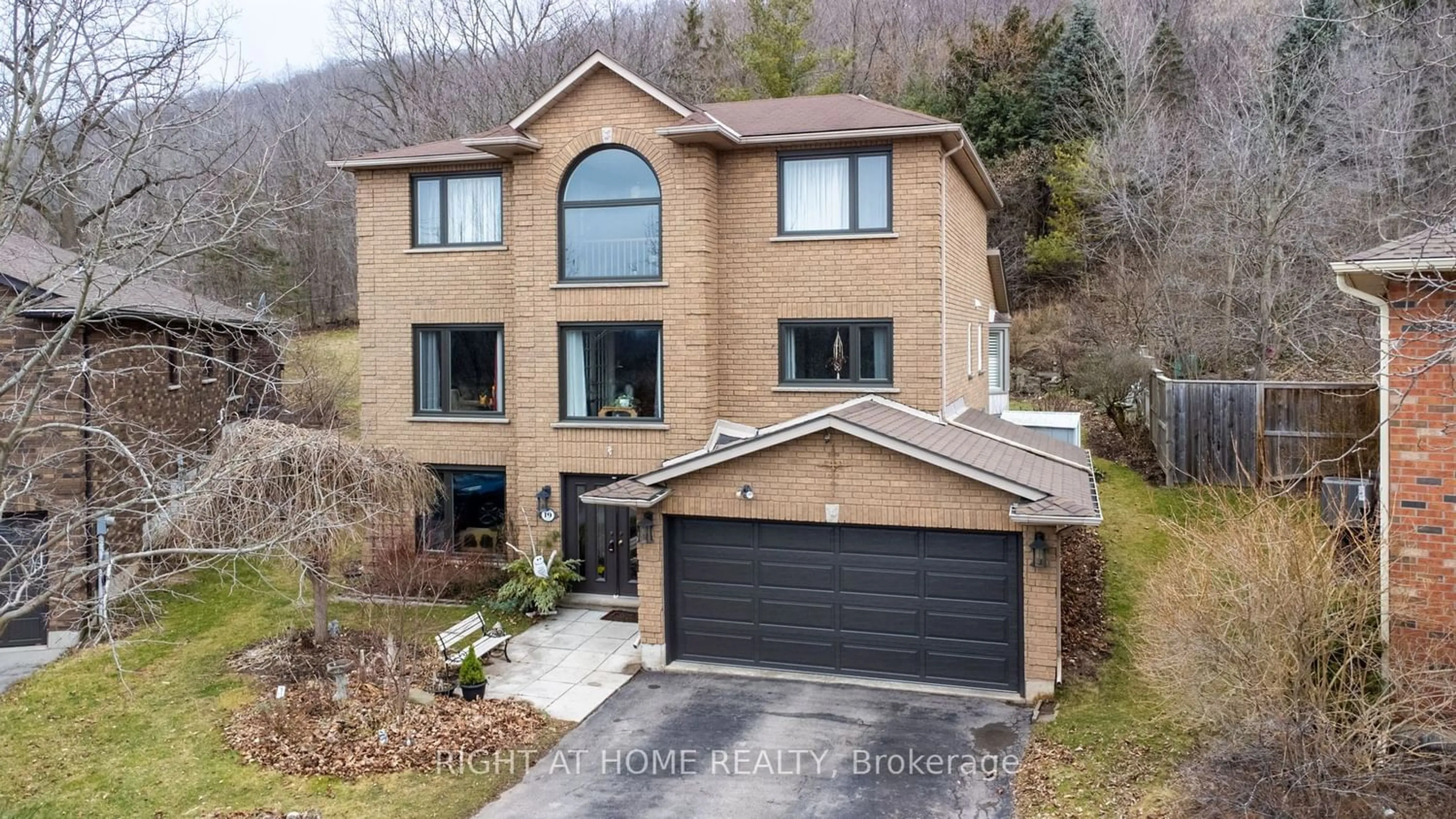 Home with brick exterior material for 19 Renata Crt, Hamilton Ontario L9H 6X1