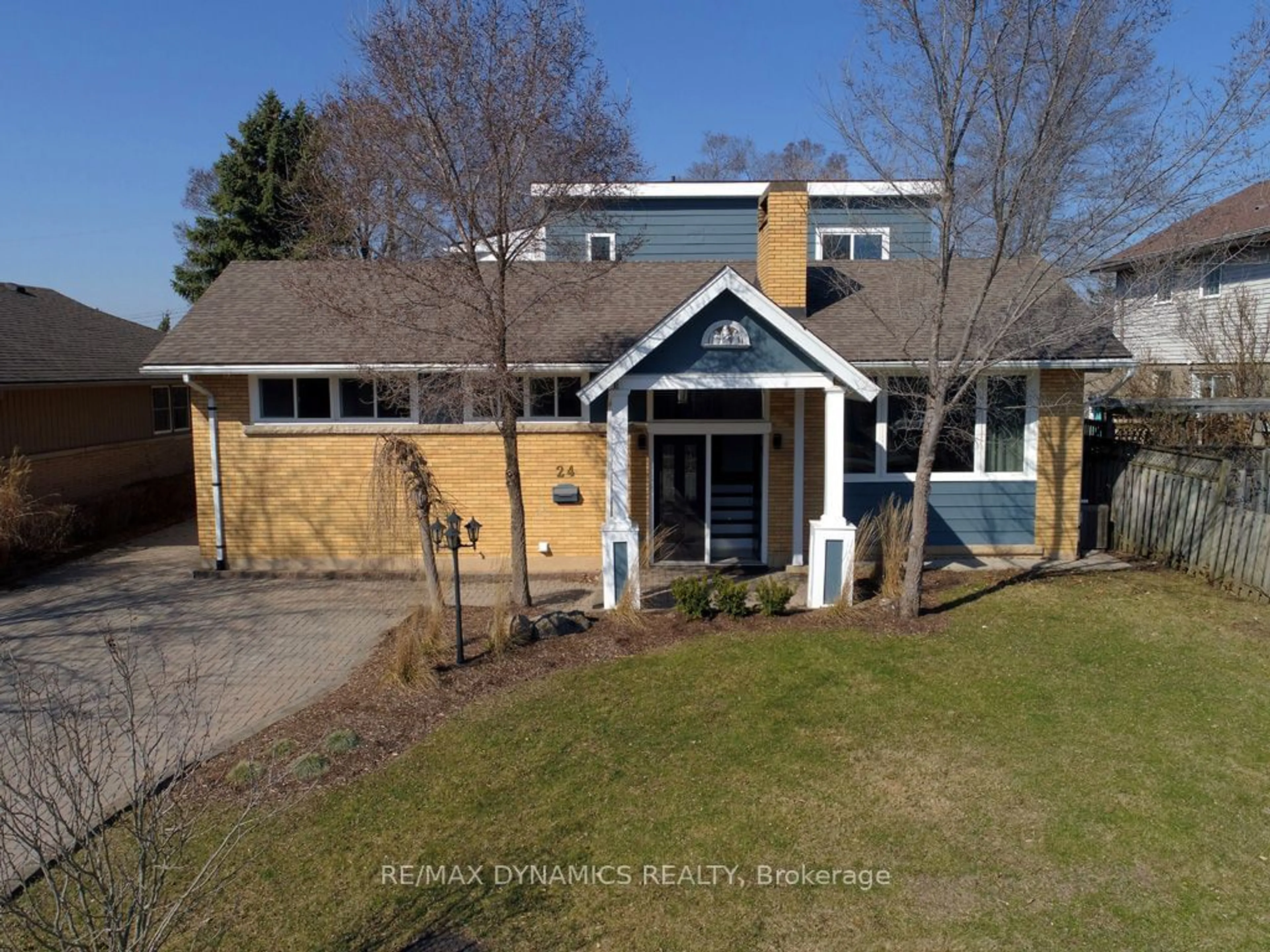 Frontside or backside of a home for 24 Riverview Blvd, St. Catharines Ontario L2T 3L8